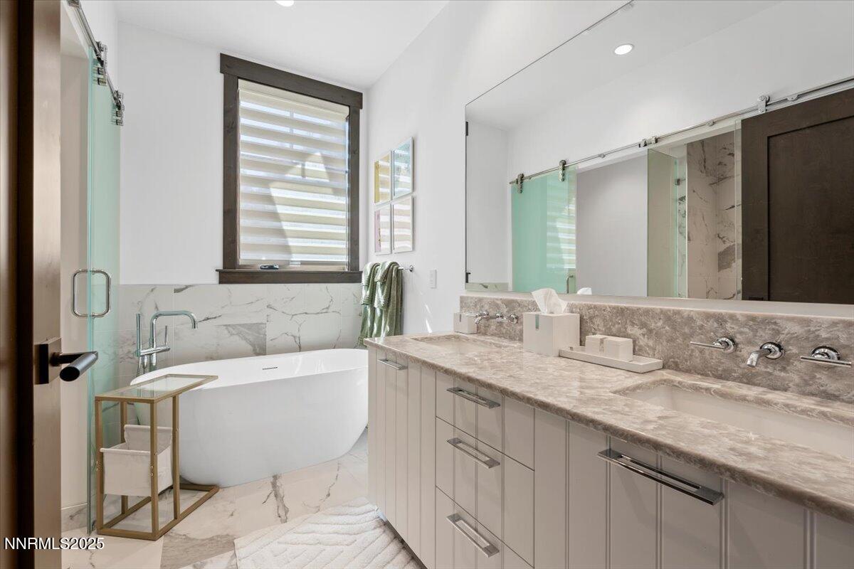 19-46 Beach Club Drive Unit 901 Statelin