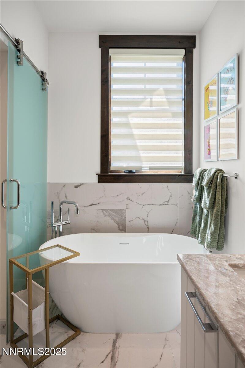 20-46 Beach Club Drive Unit 901 Statelin