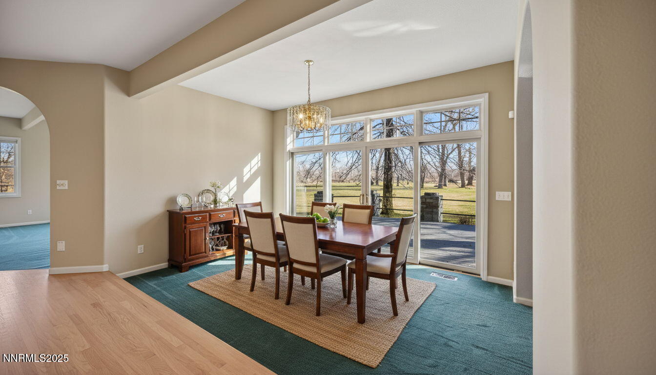 10-web-or-mls-stageddining