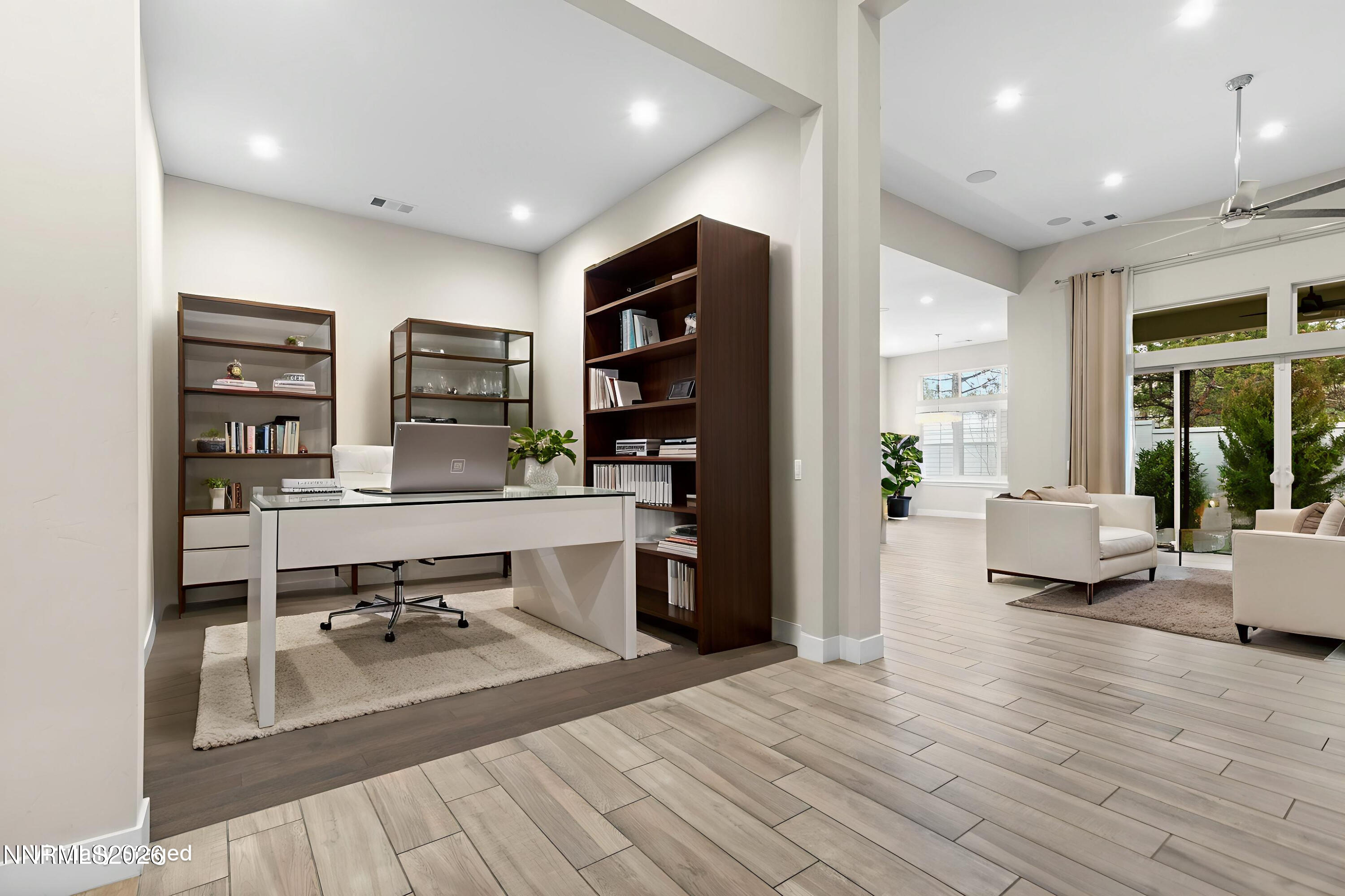 12-0Y7A1031 - Home Office - Luxury - 8 (