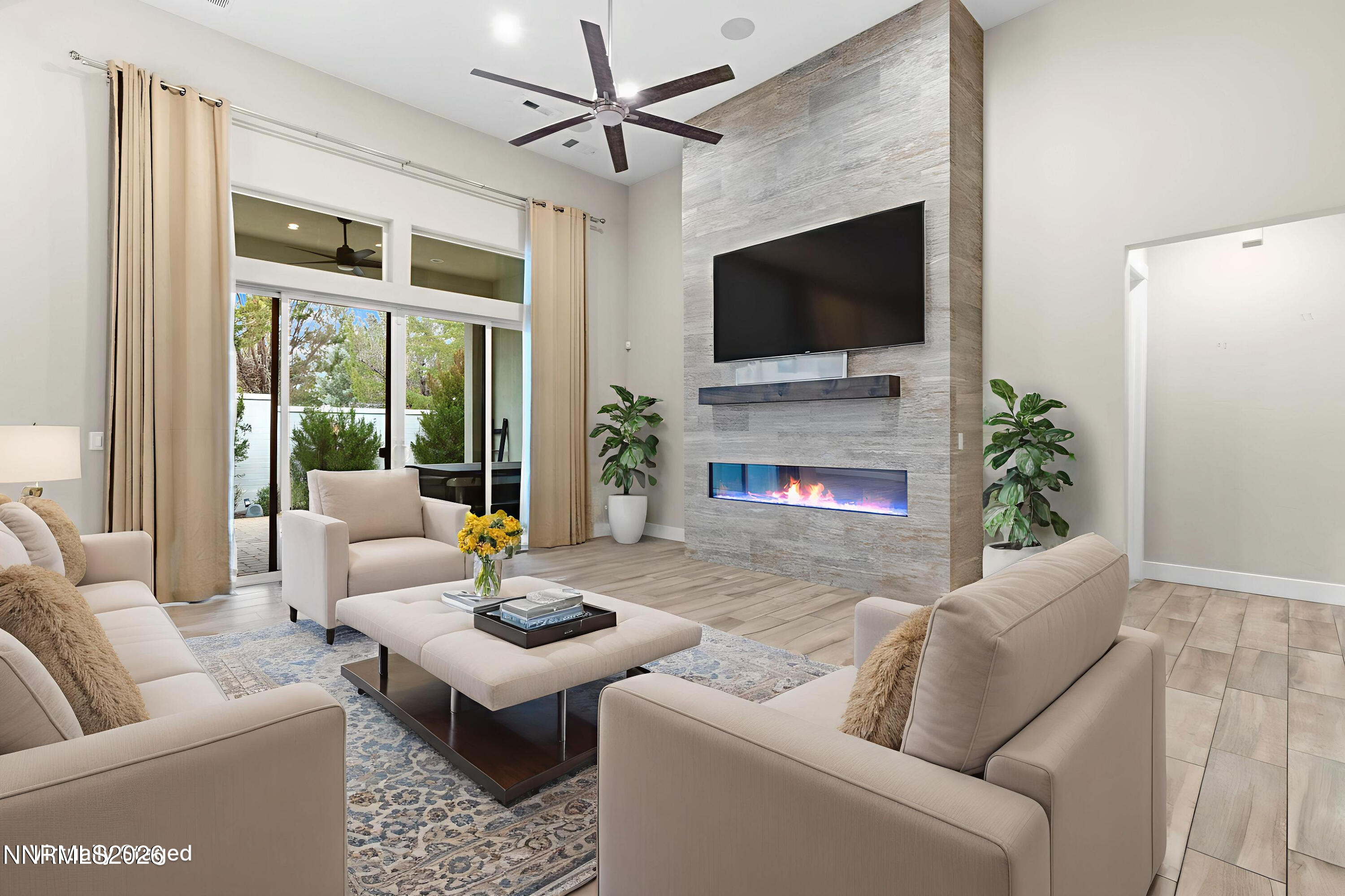 20-0Y7A1058 - Living Room - Standard - 1