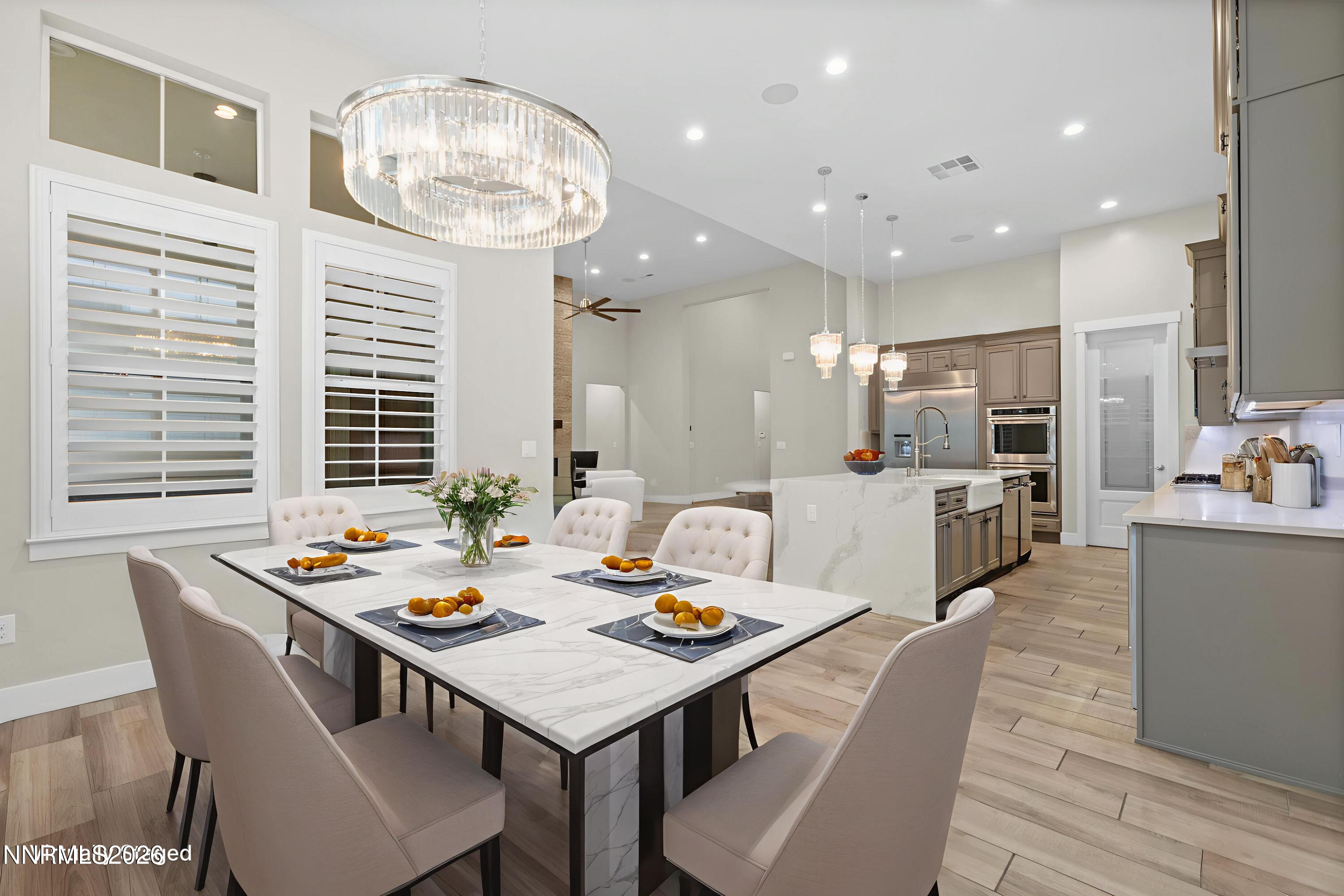 31-0Y7A1097 - Dining Room - Standard - 2