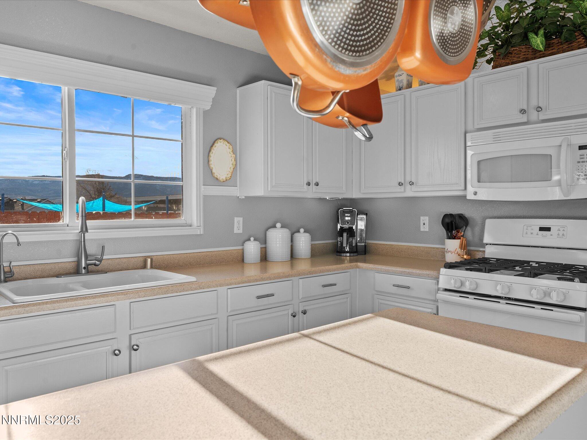 14-17634 Georgetown Ct-113