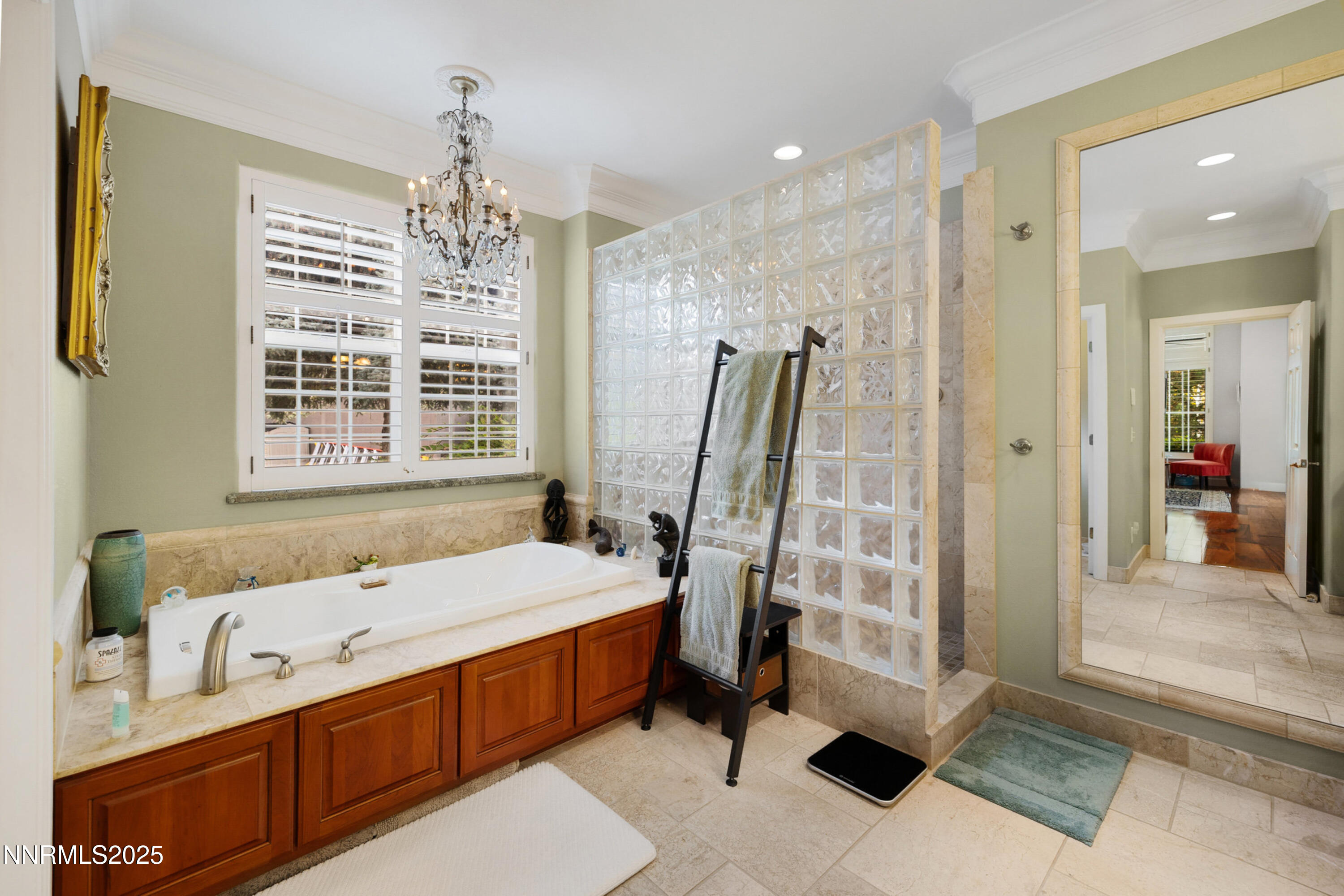 024_27-print-14240_bandolier_ct-20_569