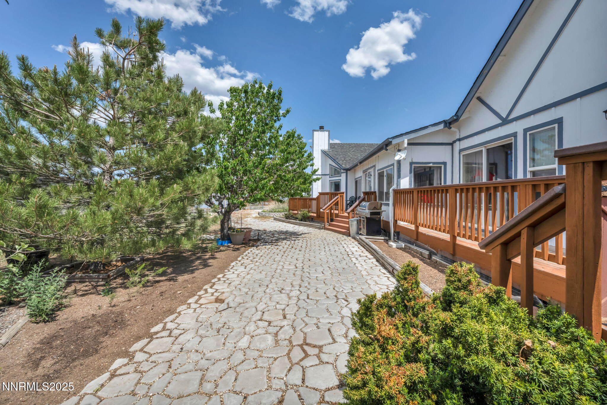 14-web-or-mls-3400-cartwright-rd