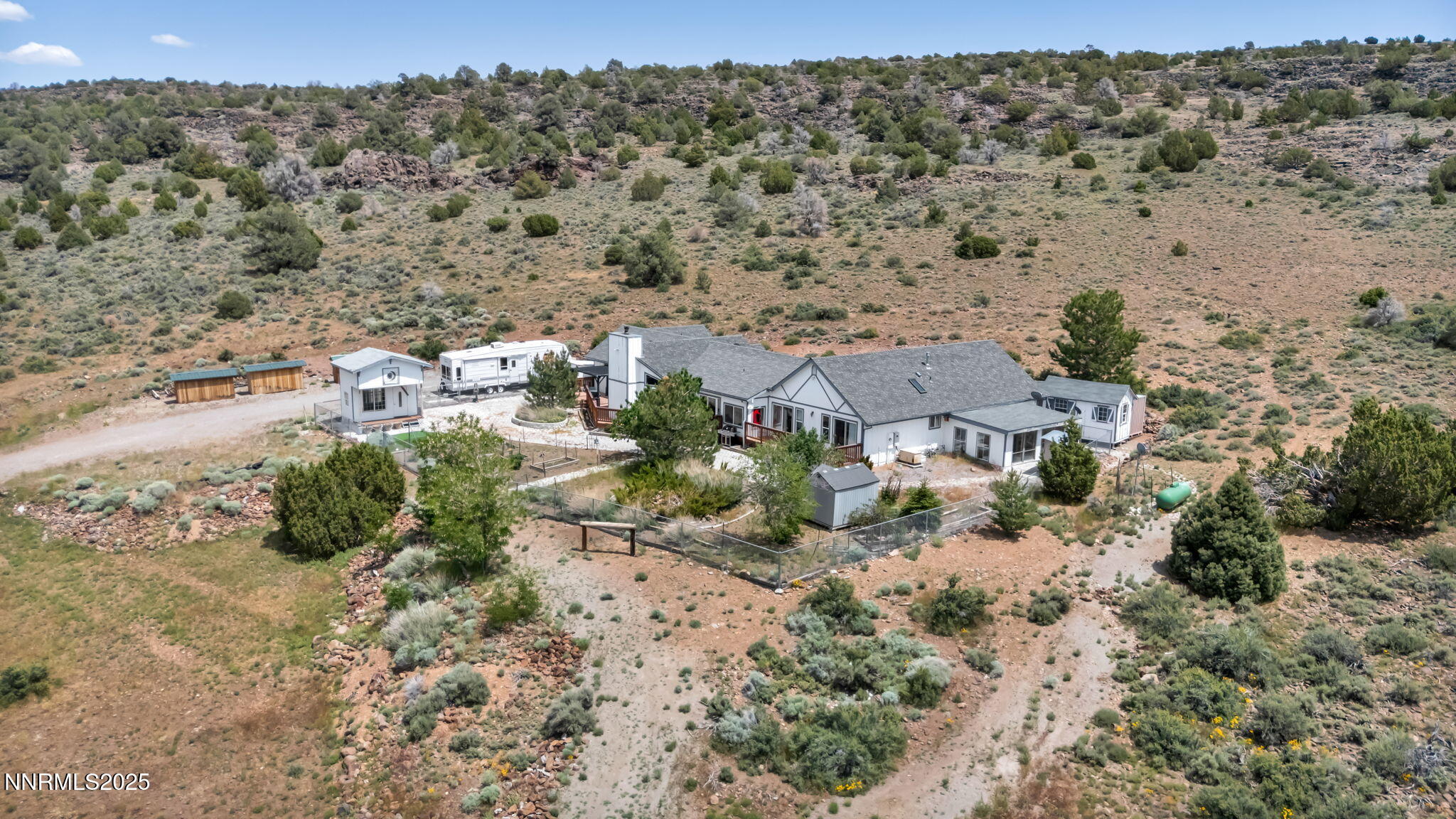 21-web-or-mls-3400-cartwright-rd