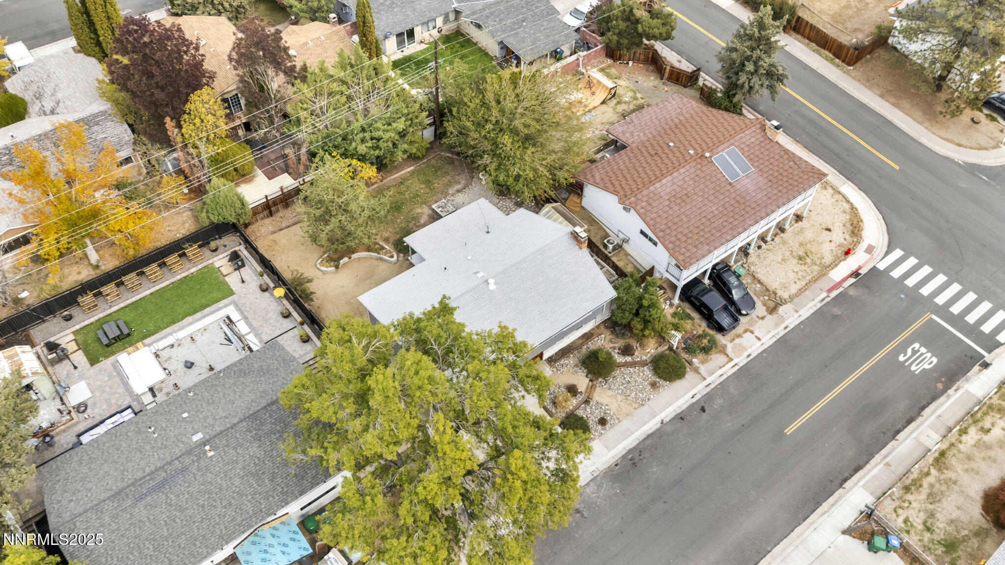 29-web-or-mls-1735-carlin-st