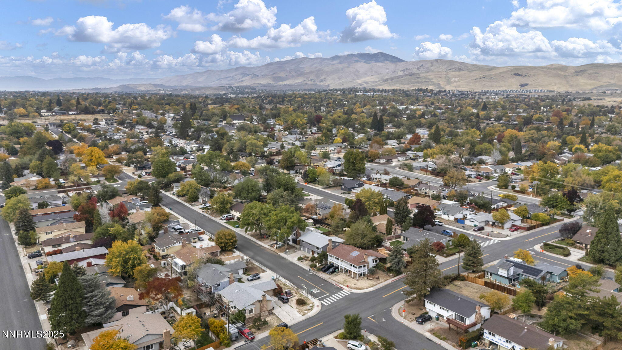 31-web-or-mls-1735-carlin-st