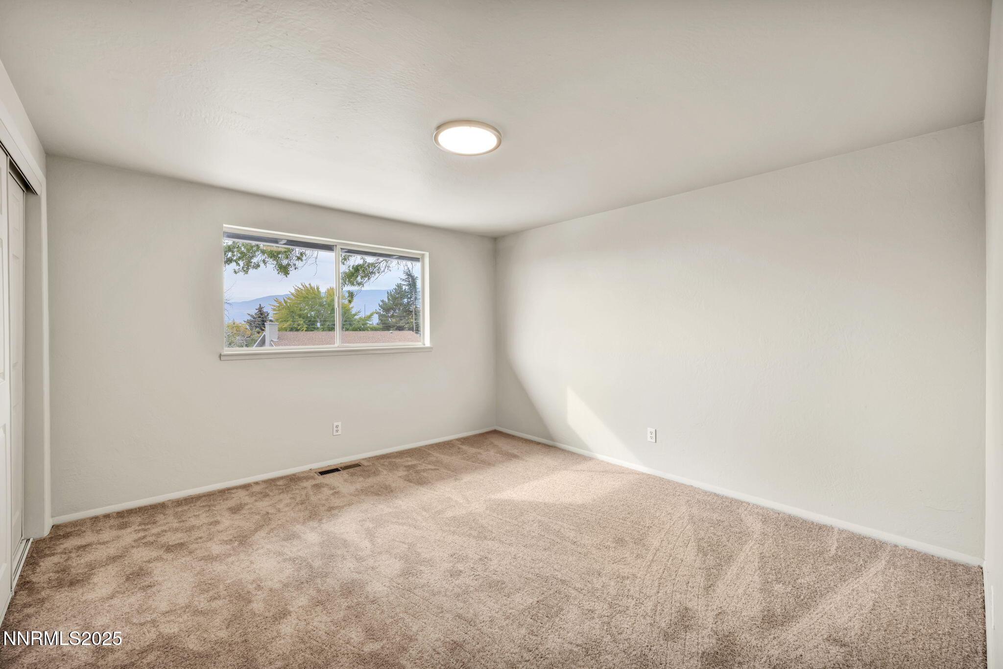 33-web-or-mls-1735-carlin-st