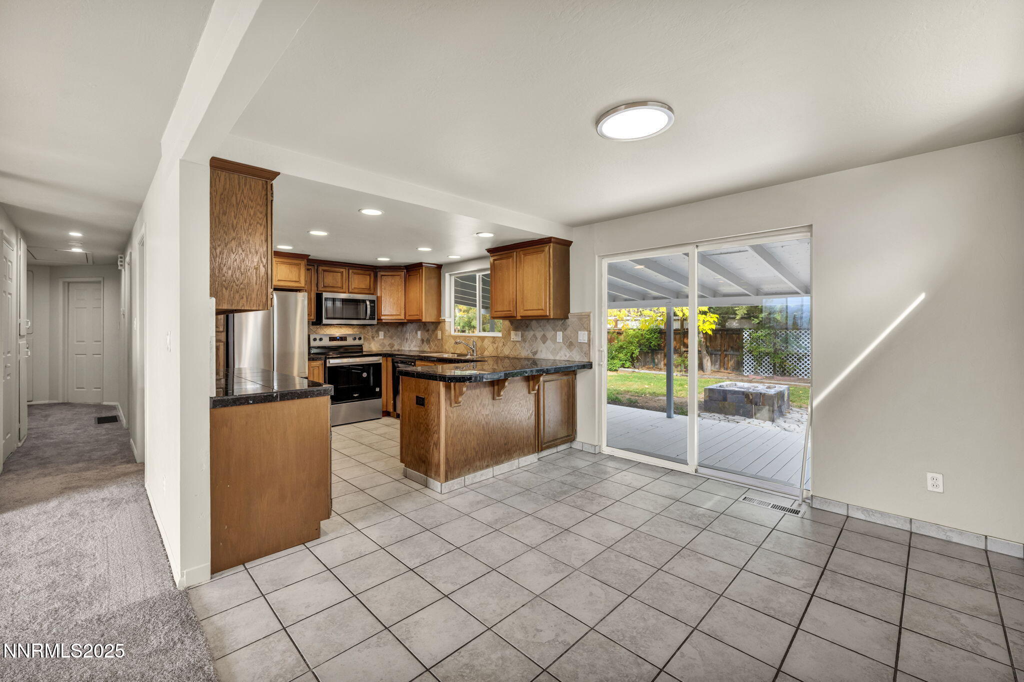 61-web-or-mls-1735-carlin-st