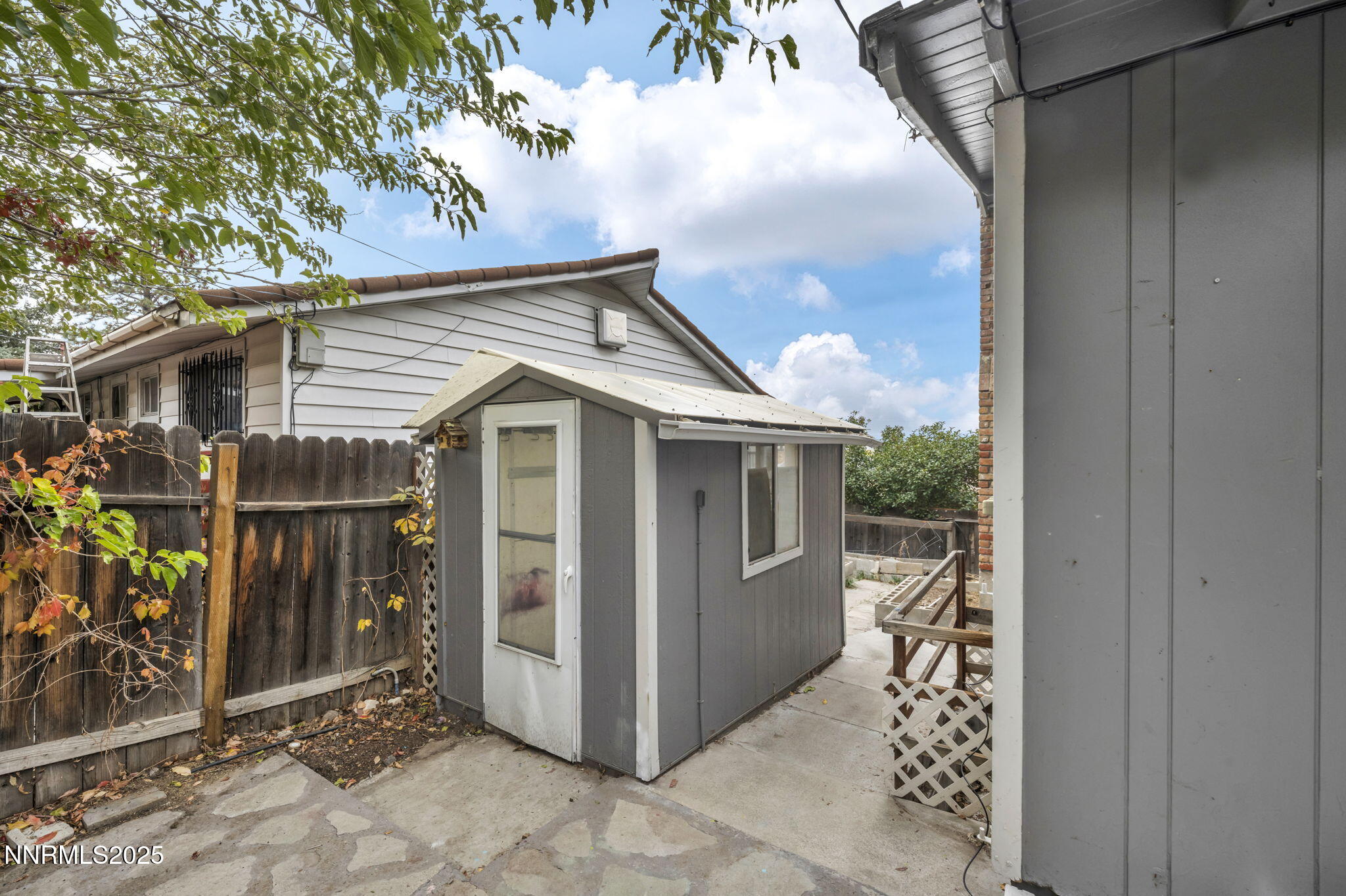 12-web-or-mls-1735-carlin-st