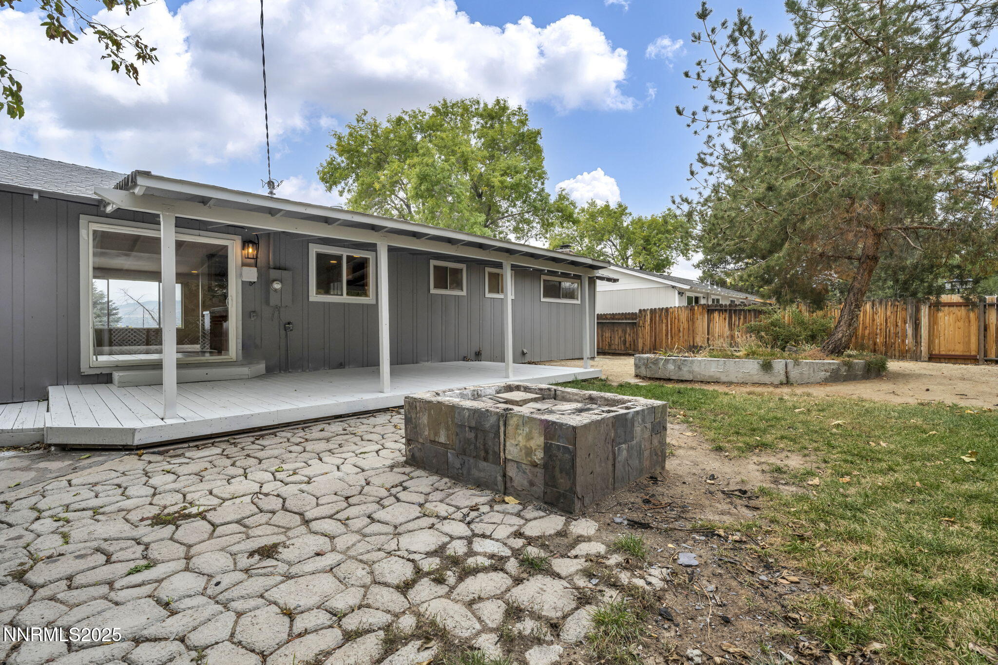 16-web-or-mls-1735-carlin-st