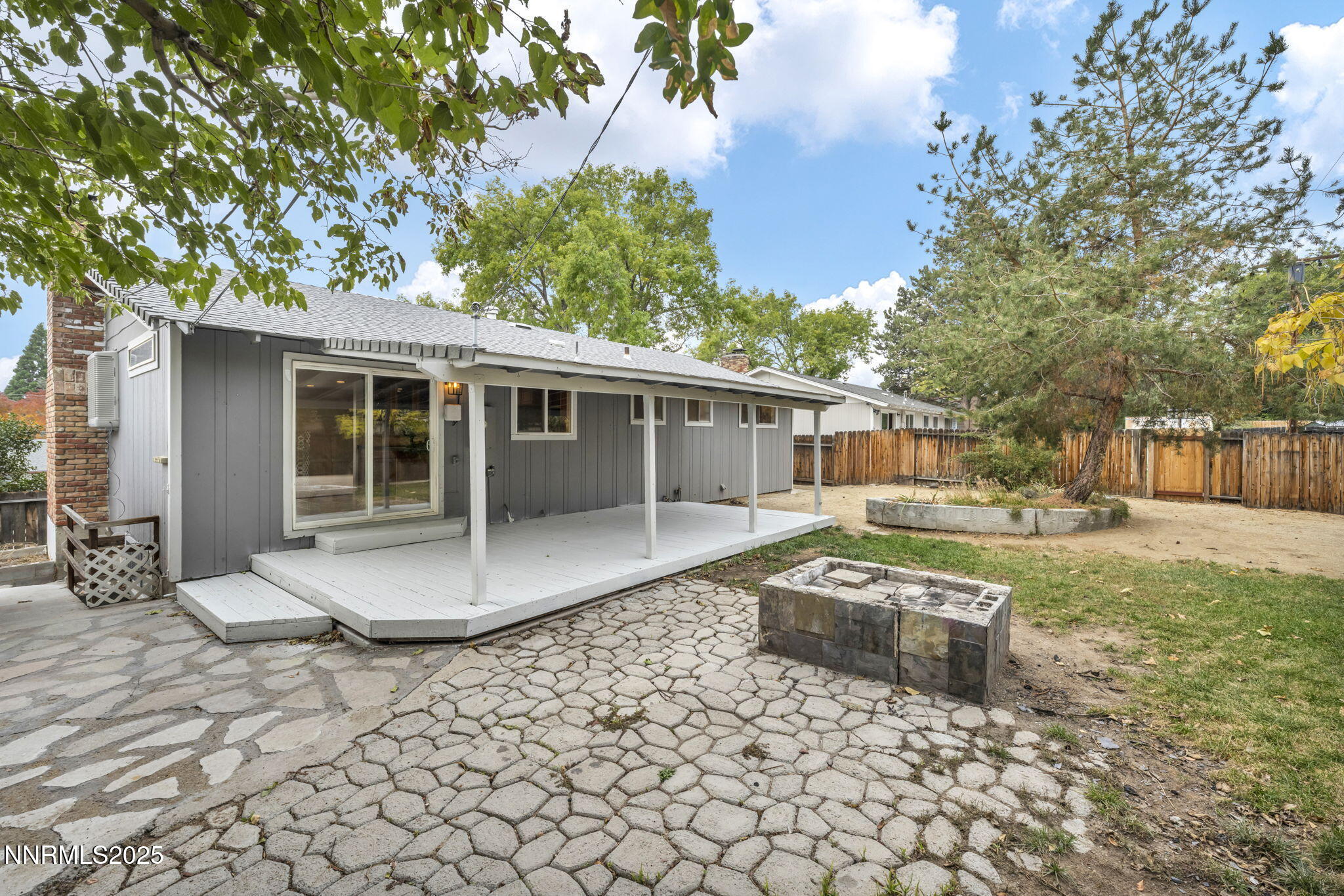 7-web-or-mls-1735-carlin-st