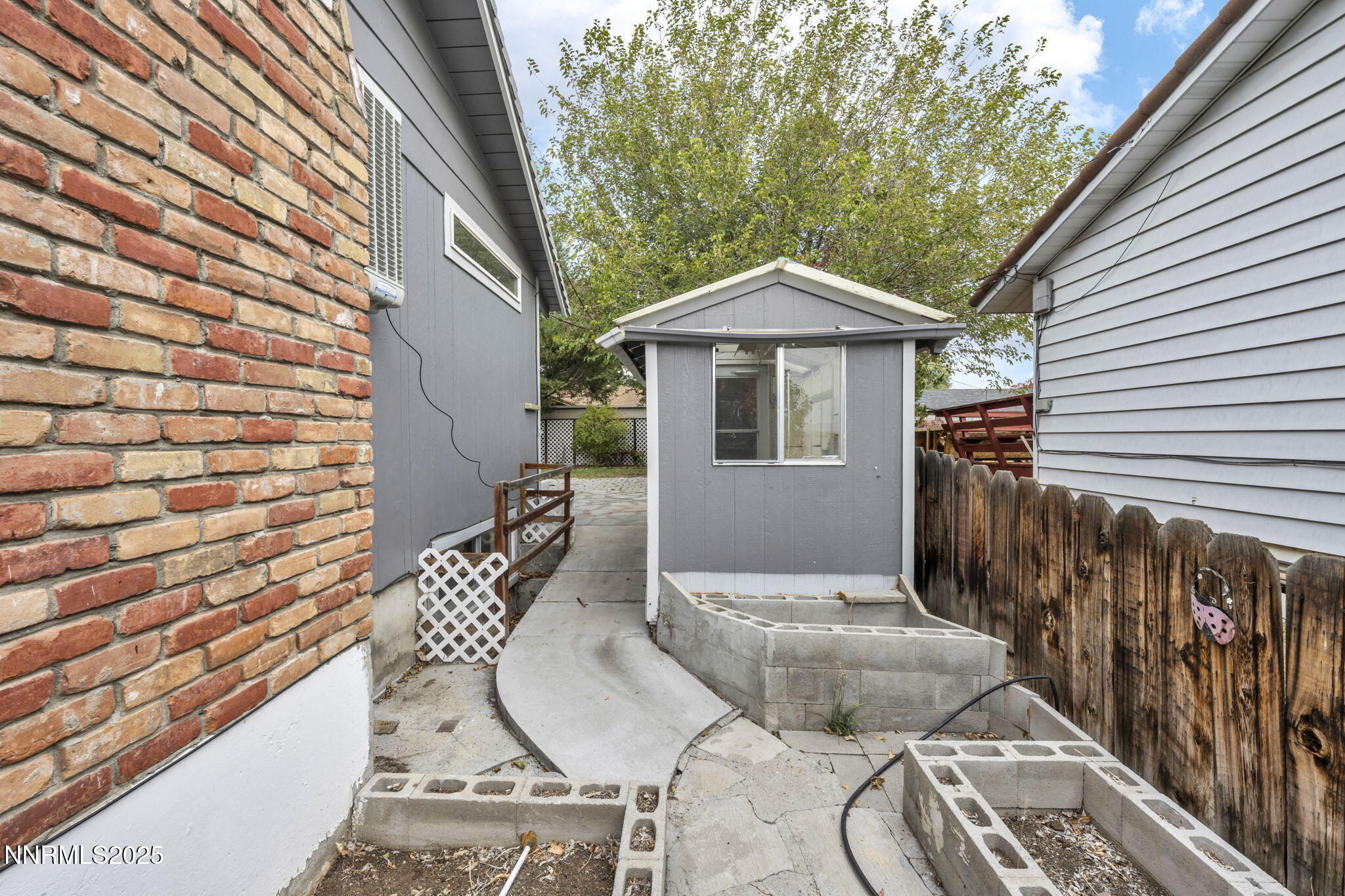 13-web-or-mls-1735-carlin-st