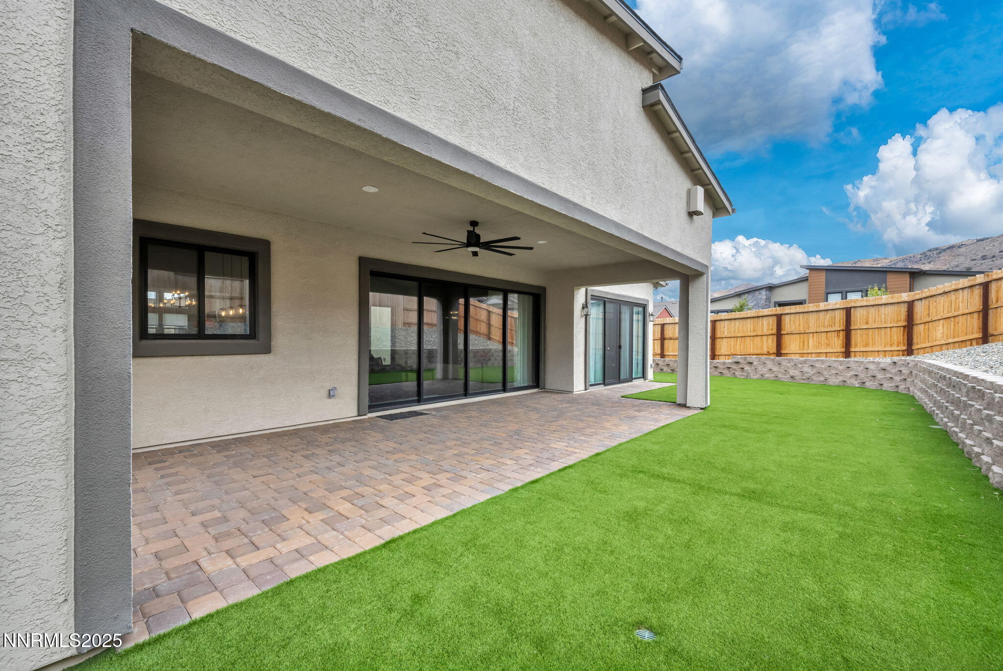 13-web-or-mls-2348-hammer-fls-dr