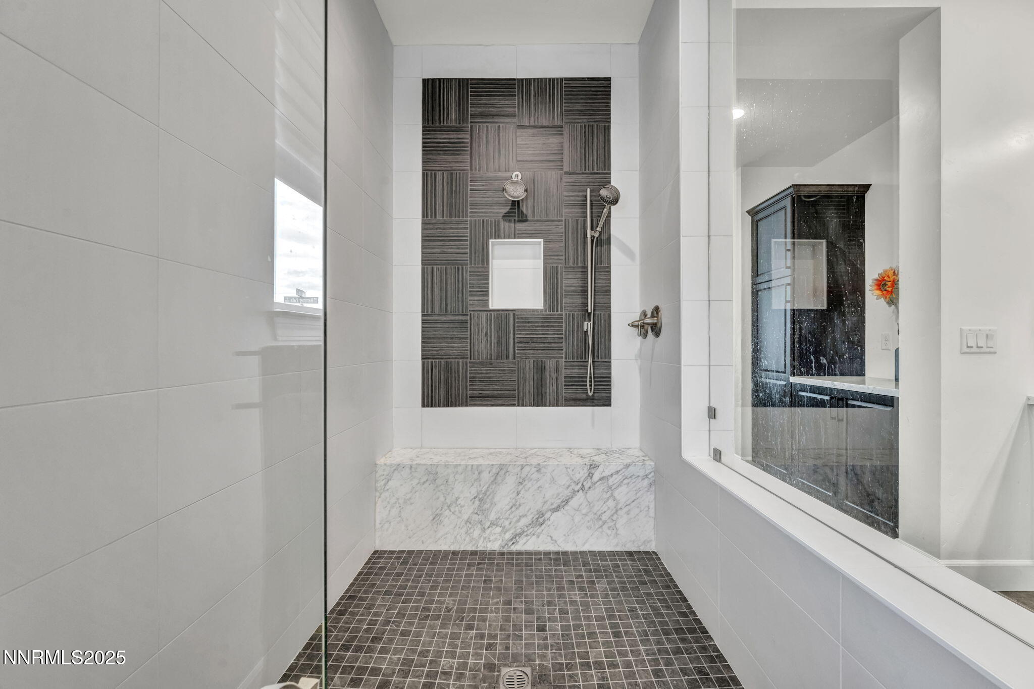 72-web-or-mls-2348-hammer-fls-dr