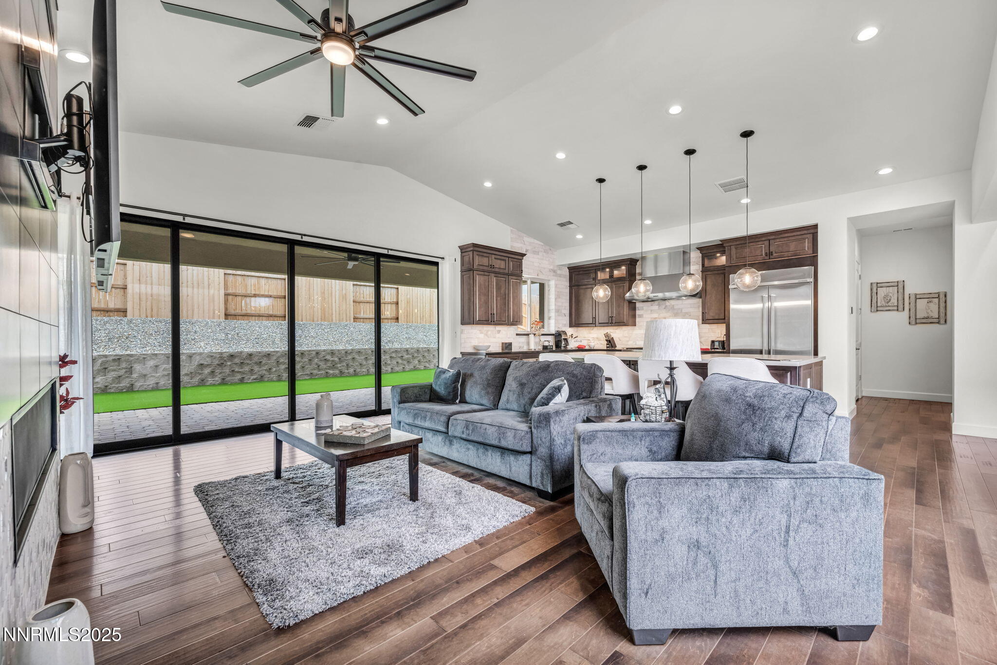 56-web-or-mls-2348-hammer-fls-dr