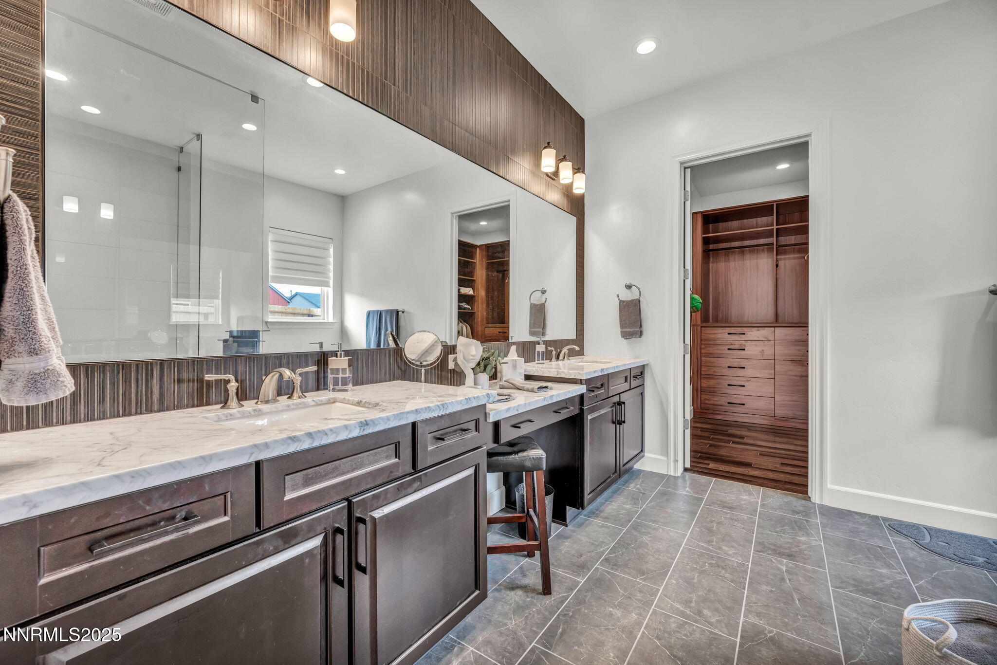 68-web-or-mls-2348-hammer-fls-dr