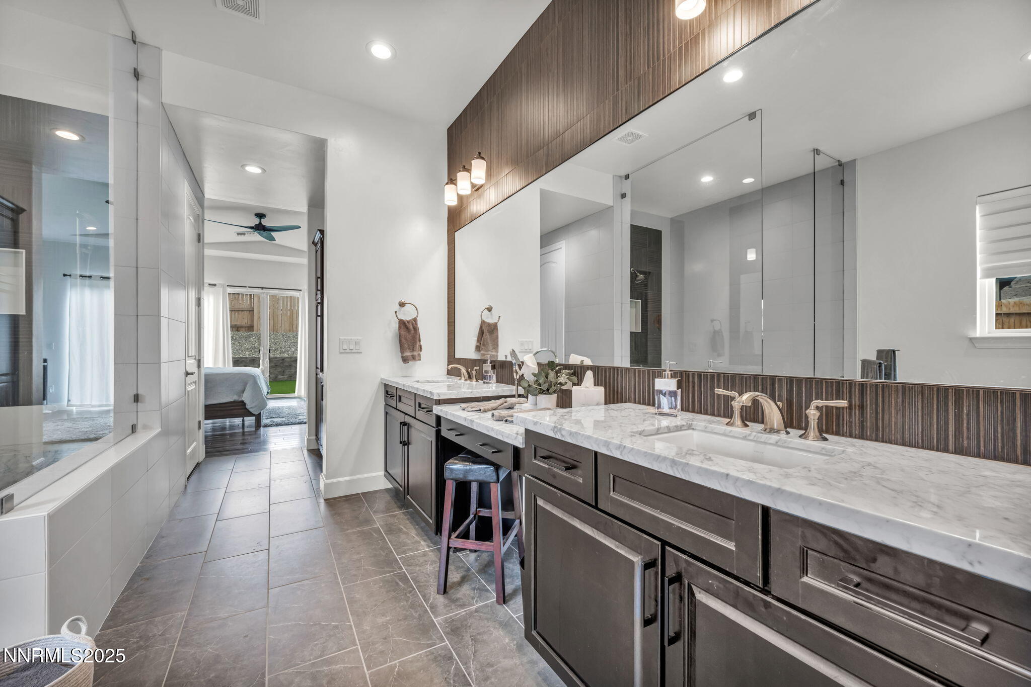 69-web-or-mls-2348-hammer-fls-dr