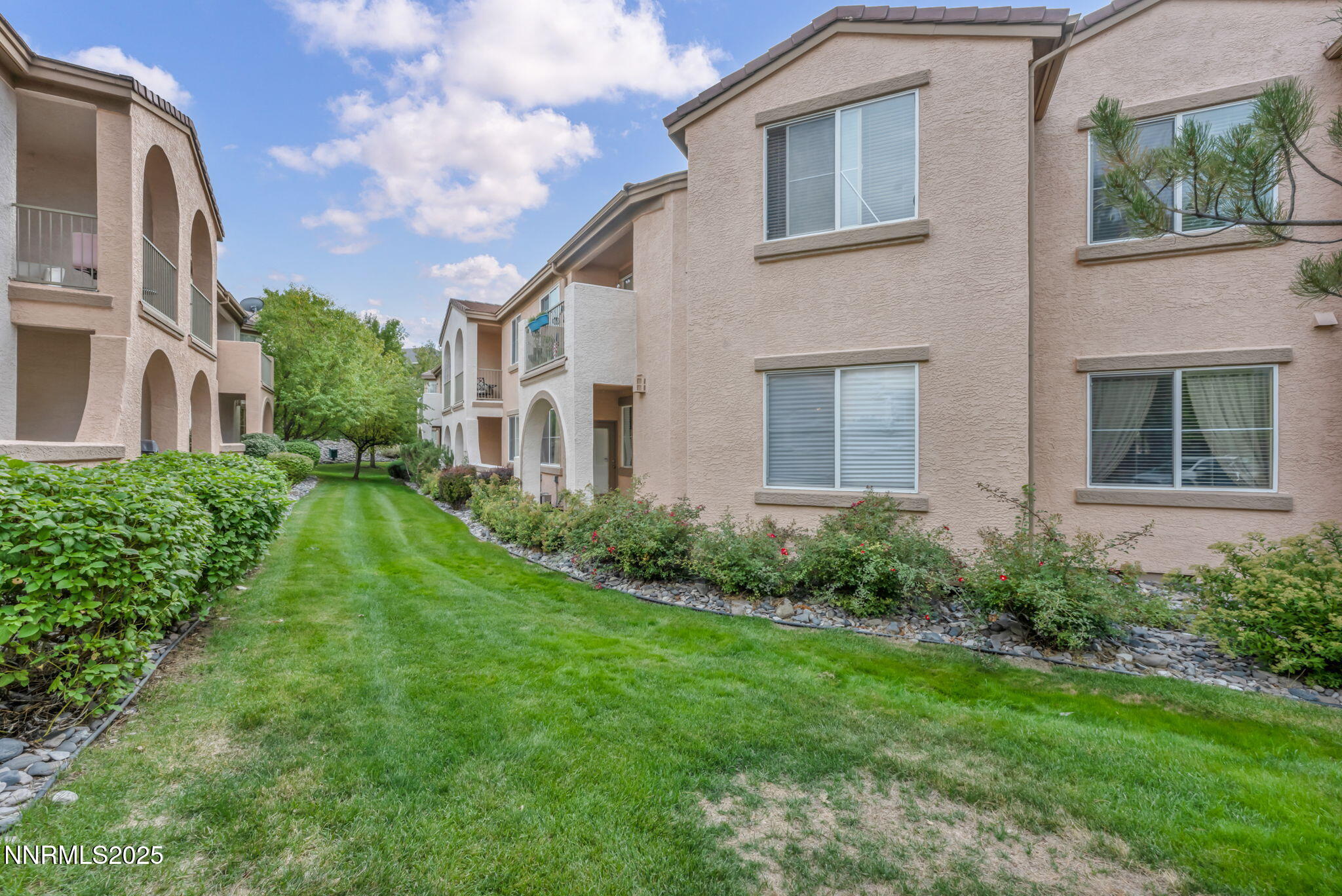 Sparks, Nevada 89436, United States, 2 Bedrooms Bedrooms, ,2 BathroomsBathrooms,Residential,Active,216994