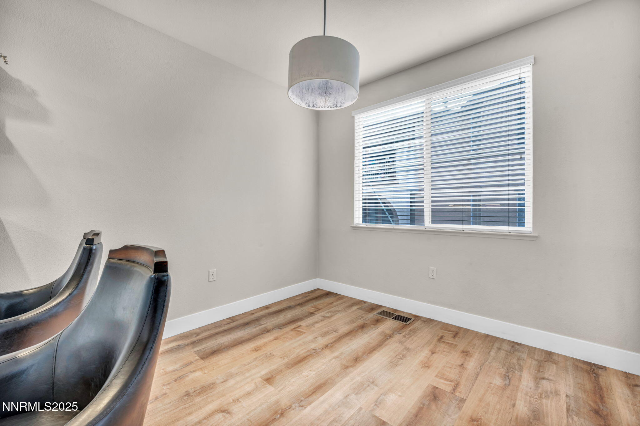 Sparks, Nevada 89436, United States, 2 Bedrooms Bedrooms, ,2 BathroomsBathrooms,Residential,Active,216994