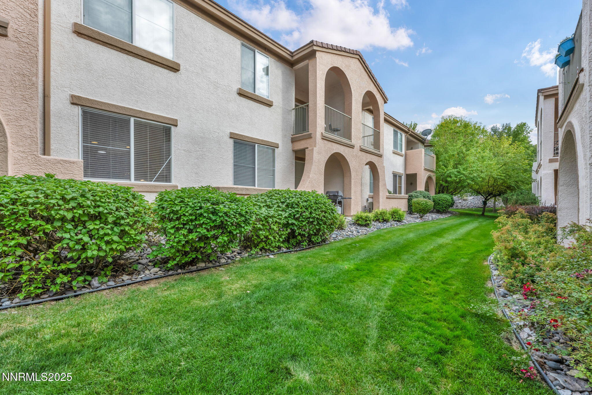 Sparks, Nevada 89436, United States, 2 Bedrooms Bedrooms, ,2 BathroomsBathrooms,Residential,Active,216994