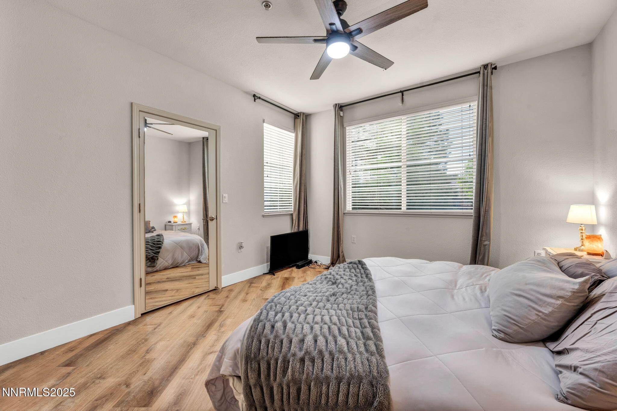 Sparks, Nevada 89436, United States, 2 Bedrooms Bedrooms, ,2 BathroomsBathrooms,Residential,Active,216994