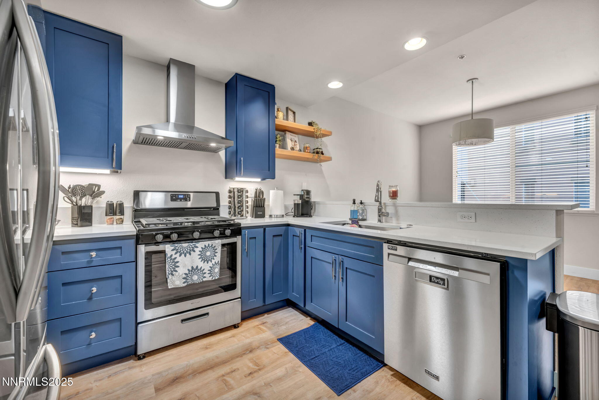 Sparks, Nevada 89436, United States, 2 Bedrooms Bedrooms, ,2 BathroomsBathrooms,Residential,Active,216994