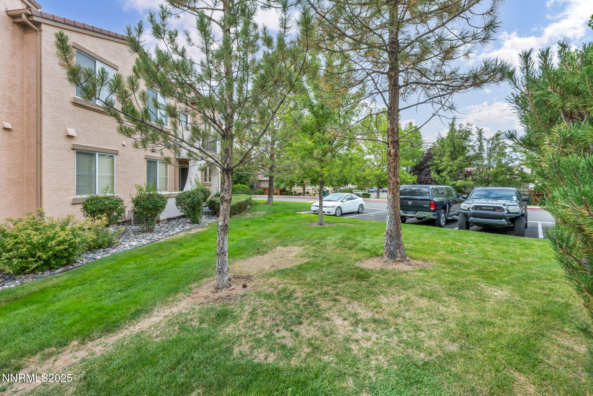 Sparks, Nevada 89436, United States, 2 Bedrooms Bedrooms, ,2 BathroomsBathrooms,Residential,Active,216994