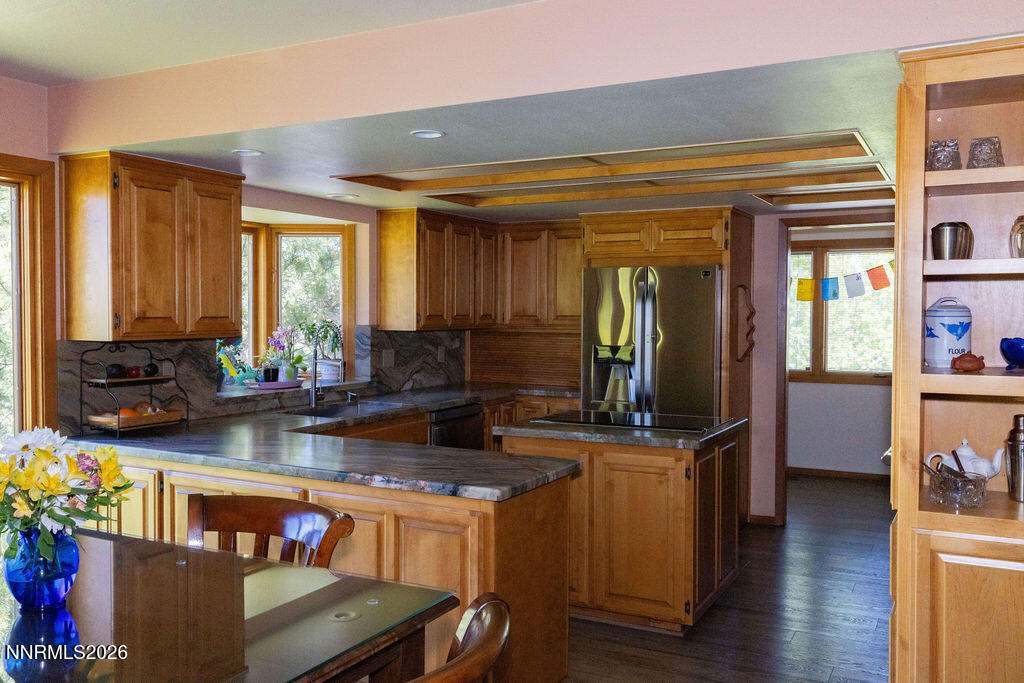 6255CopperPennyDr2026-28