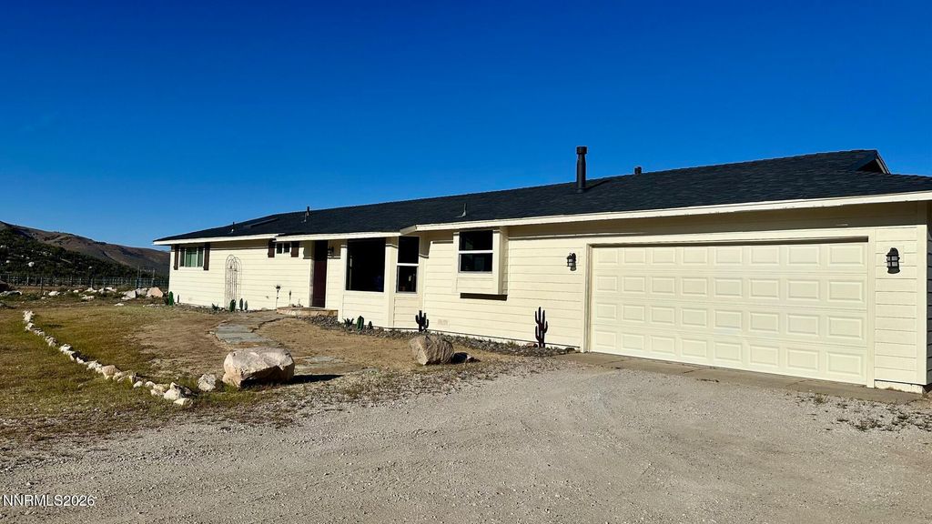 Photo of 110 Quarterhorse Circle, Reno, NV 89508 (MLS # 260005089)