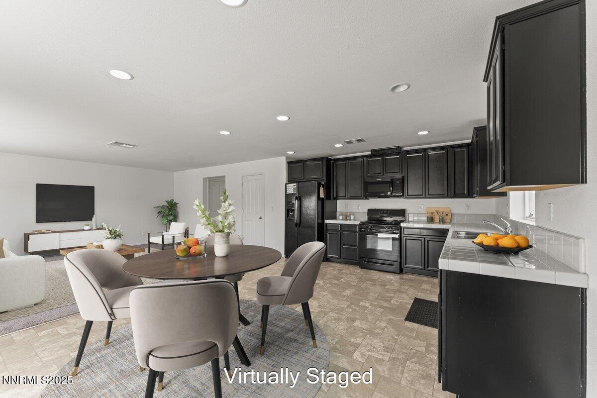 10965 Bloomsburg Dr Reno NV 89506 1 of 2