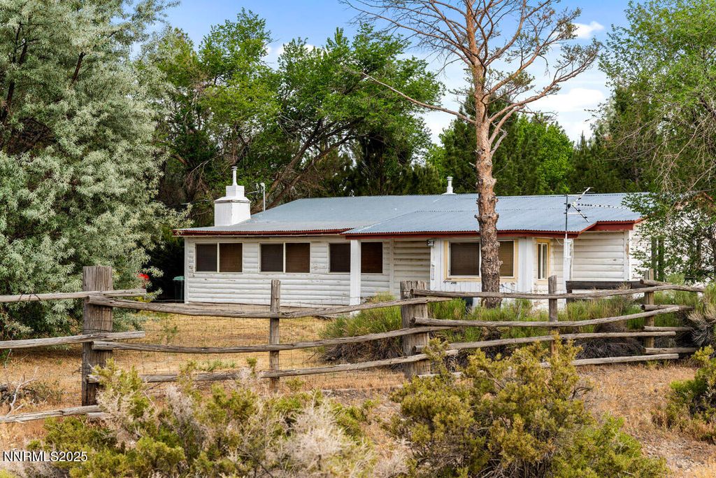 Photo of 8250 Llama Drive, Winnemucca, NV 89445 (MLS # 250053858)