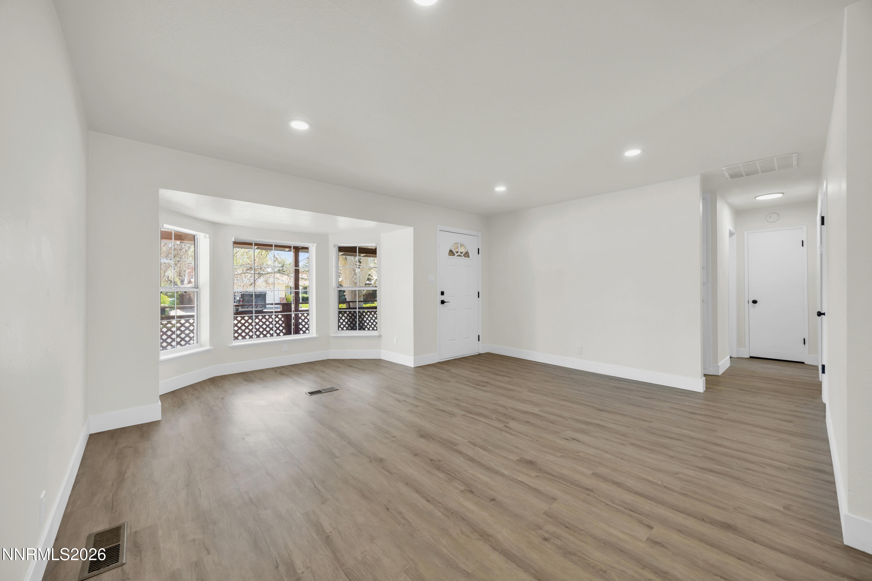 136 York Way
