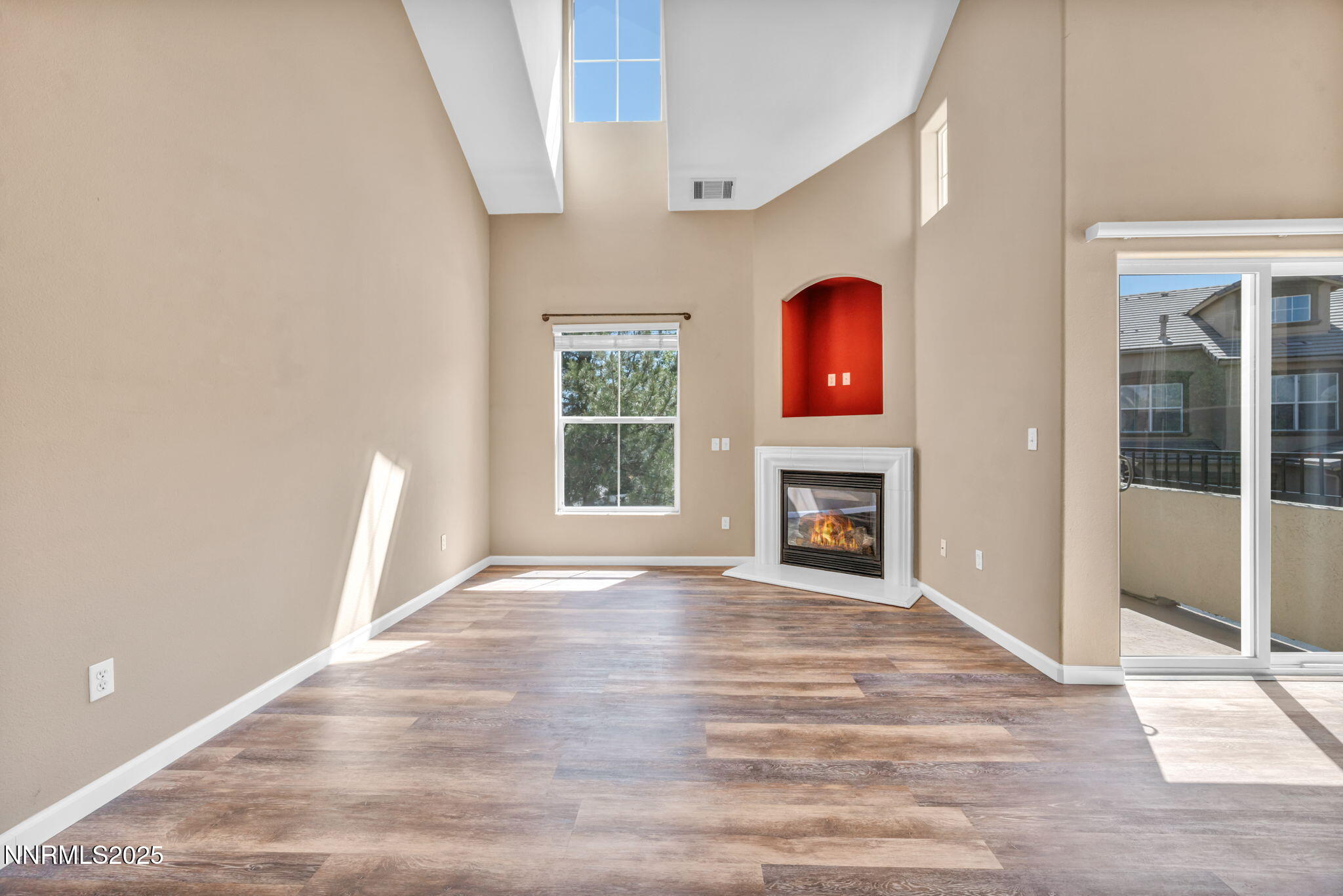 42-web-or-mls-17000-wedge-pkwy-2624