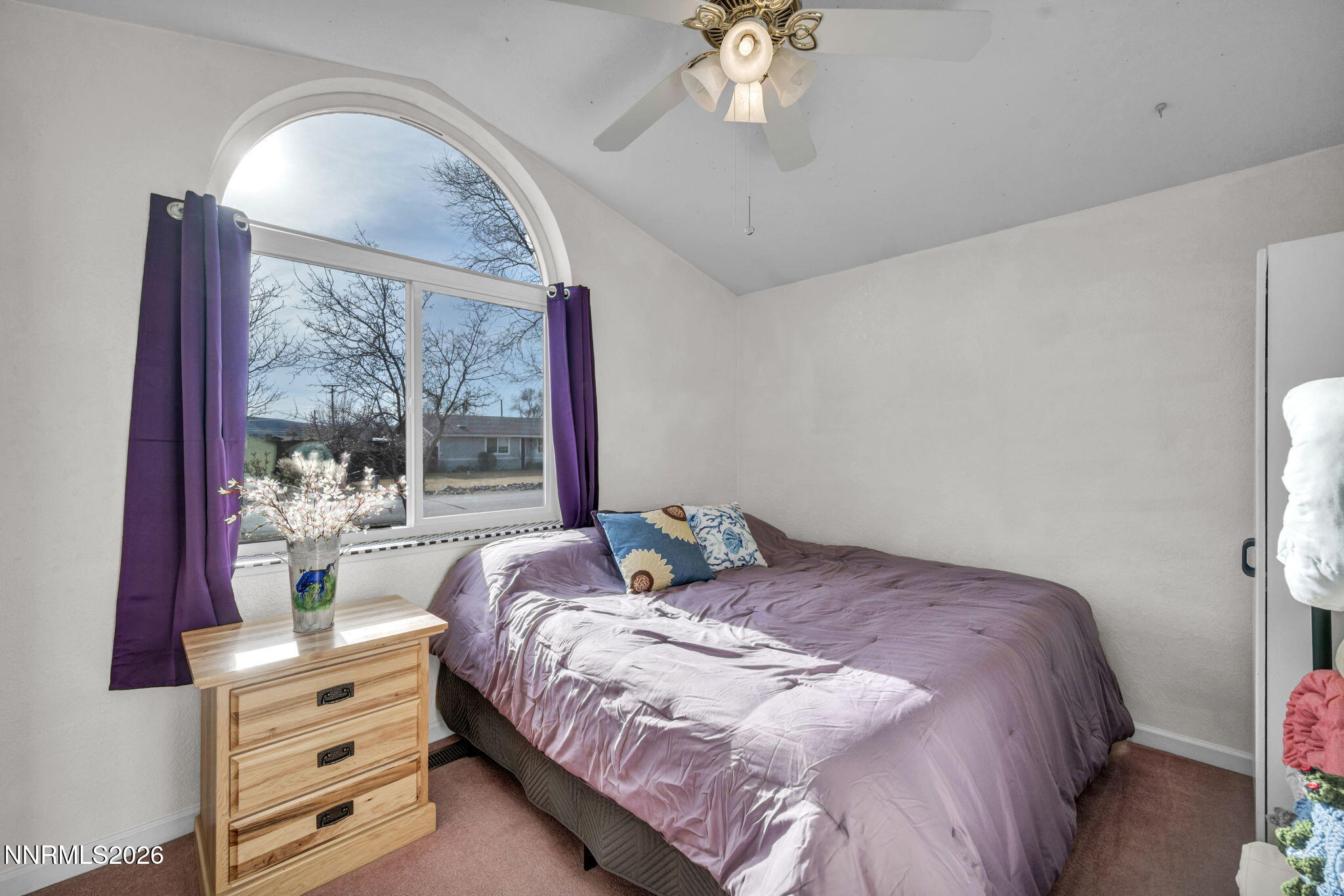 72-web-or-mls-840-russell-way