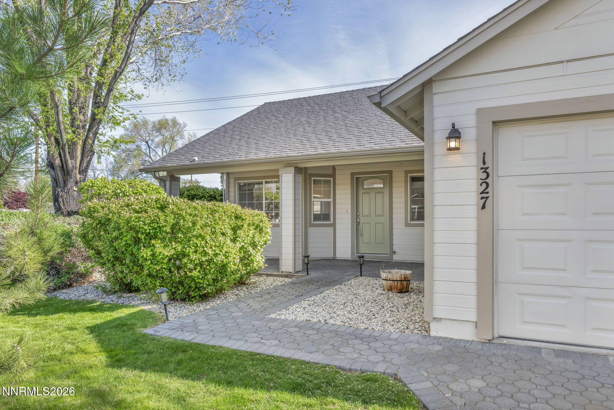 1327 E Marion Russell Drive