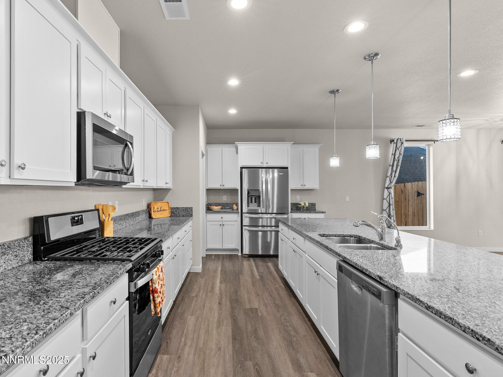 Fernley, Nevada 89408, United States, 3 Bedrooms Bedrooms, ,2 BathroomsBathrooms,Residential,Active,239541