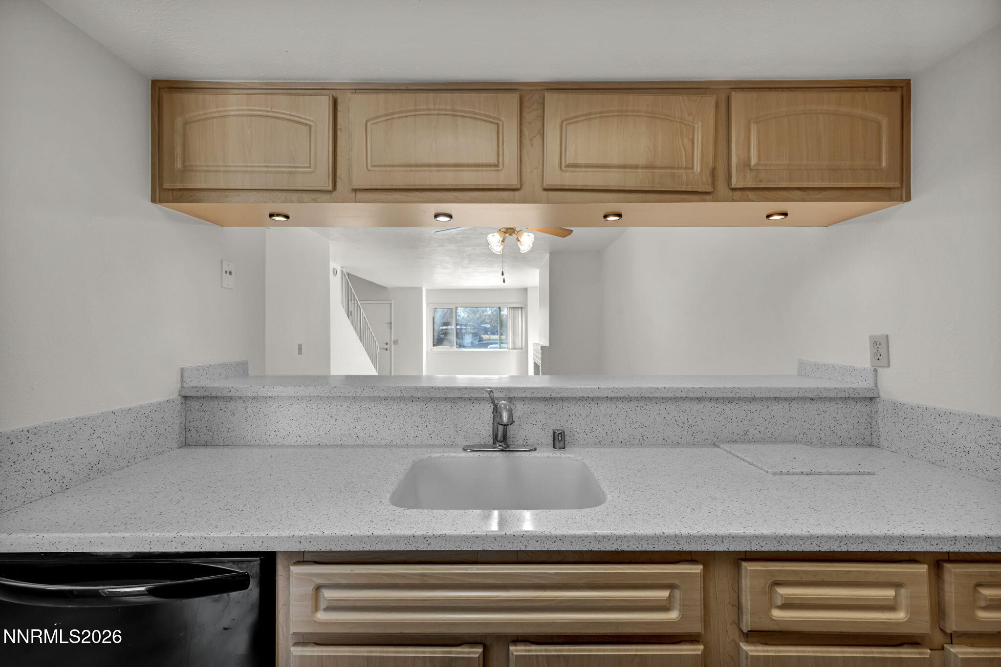 48-web-or-mls-422-barclay-ct