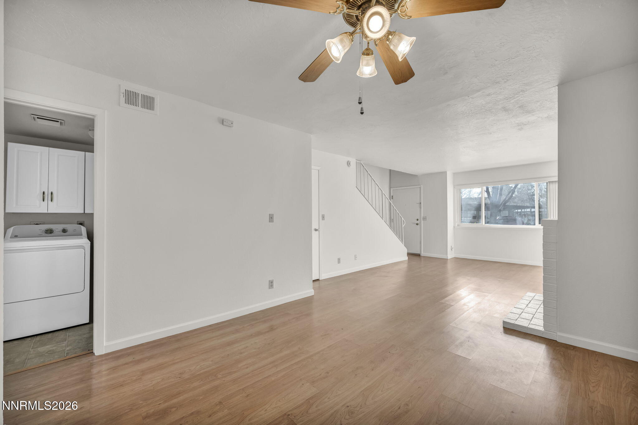 35-web-or-mls-422-barclay-ct