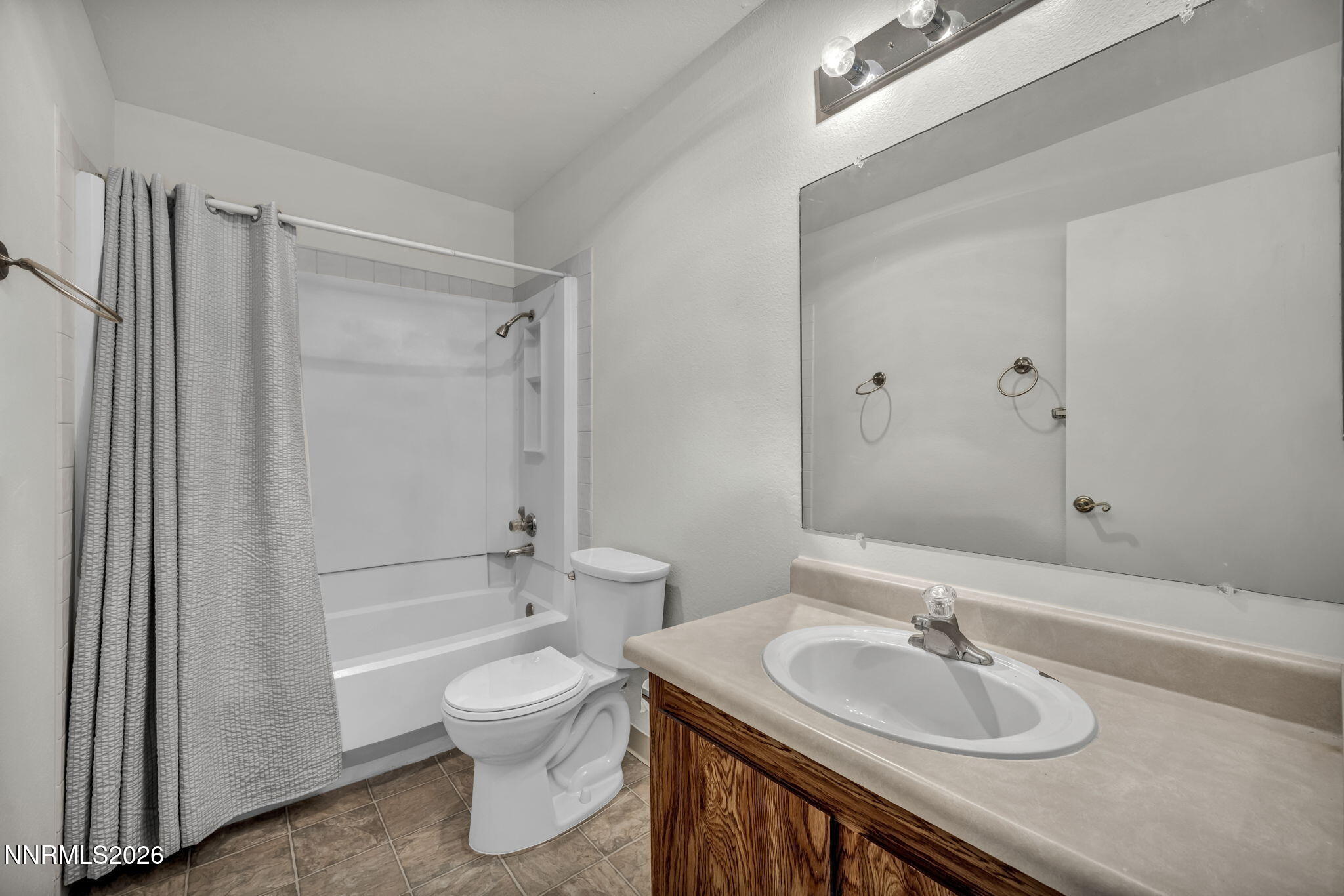 63-web-or-mls-422-barclay-ct