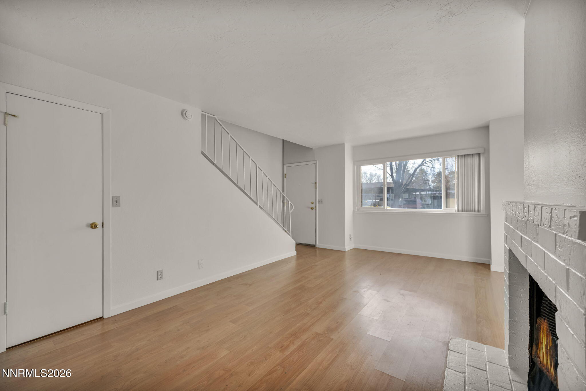 31-web-or-mls-422-barclay-ct