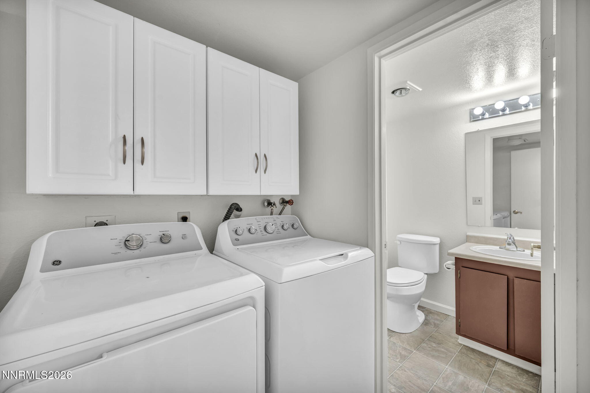 61-web-or-mls-422-barclay-ct