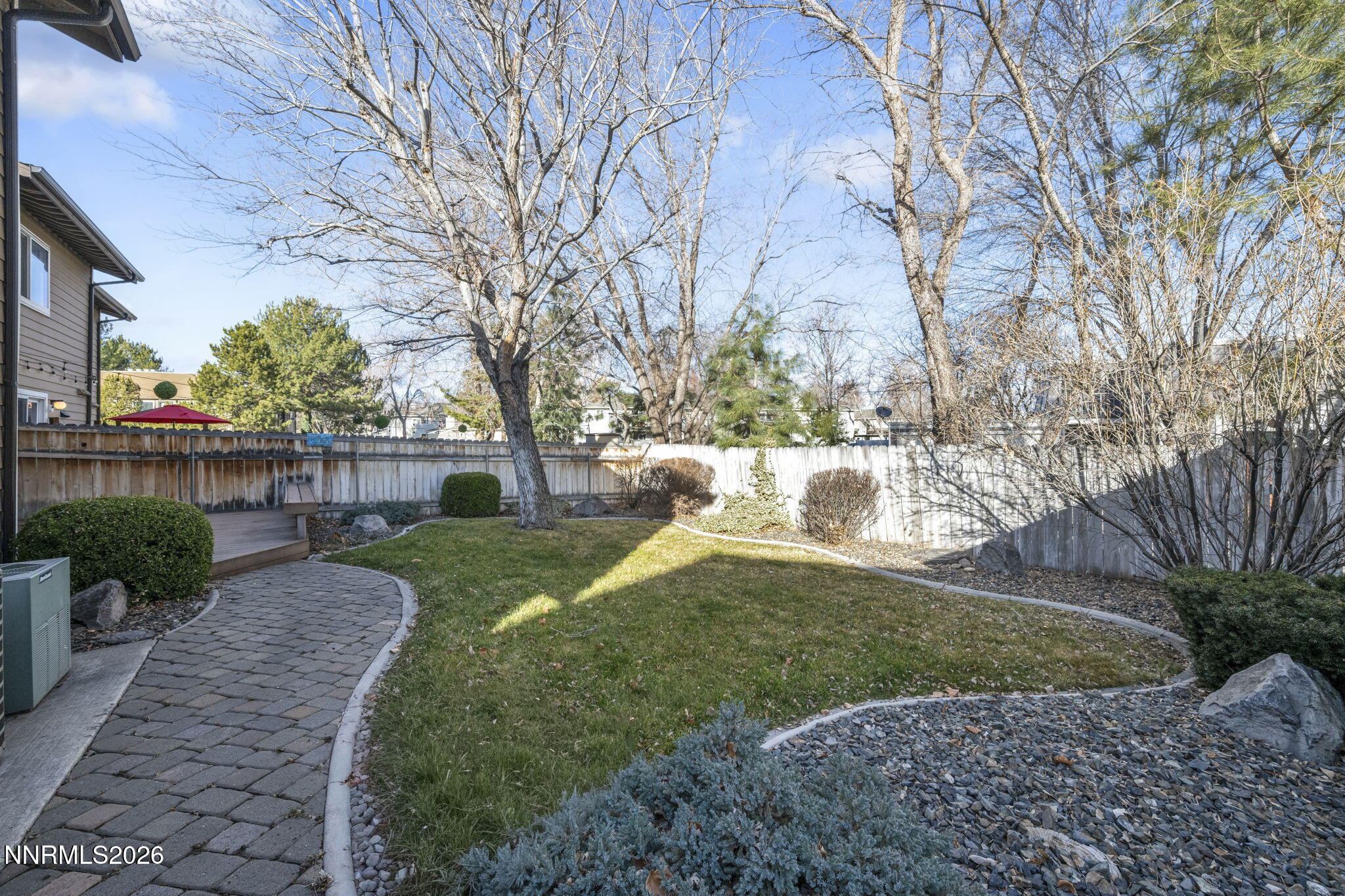 20-web-or-mls-422-barclay-ct