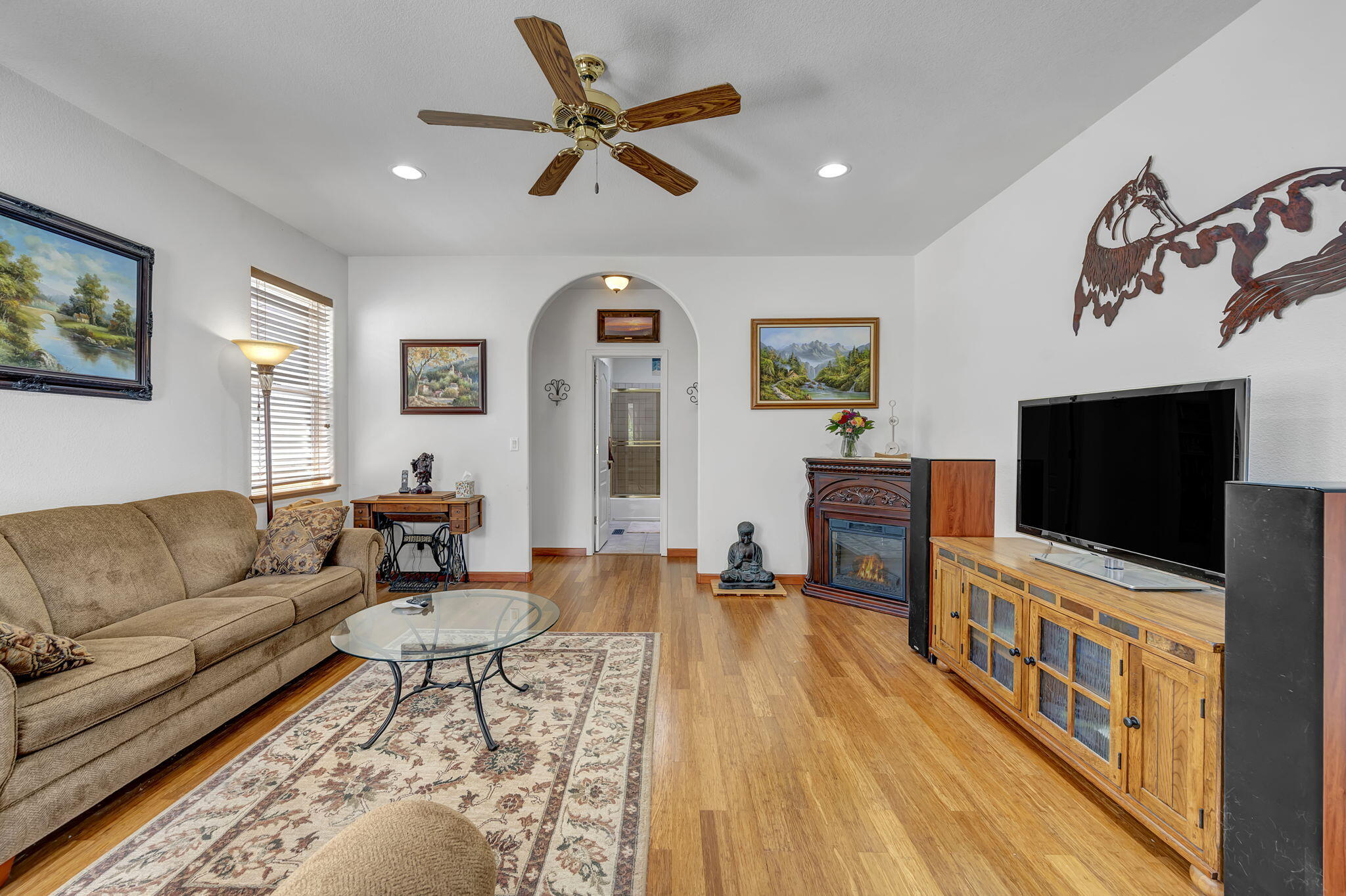 Carson City, Nevada 89701, United States, 3 Bedrooms Bedrooms, ,3 BathroomsBathrooms,Residential,Active,135116