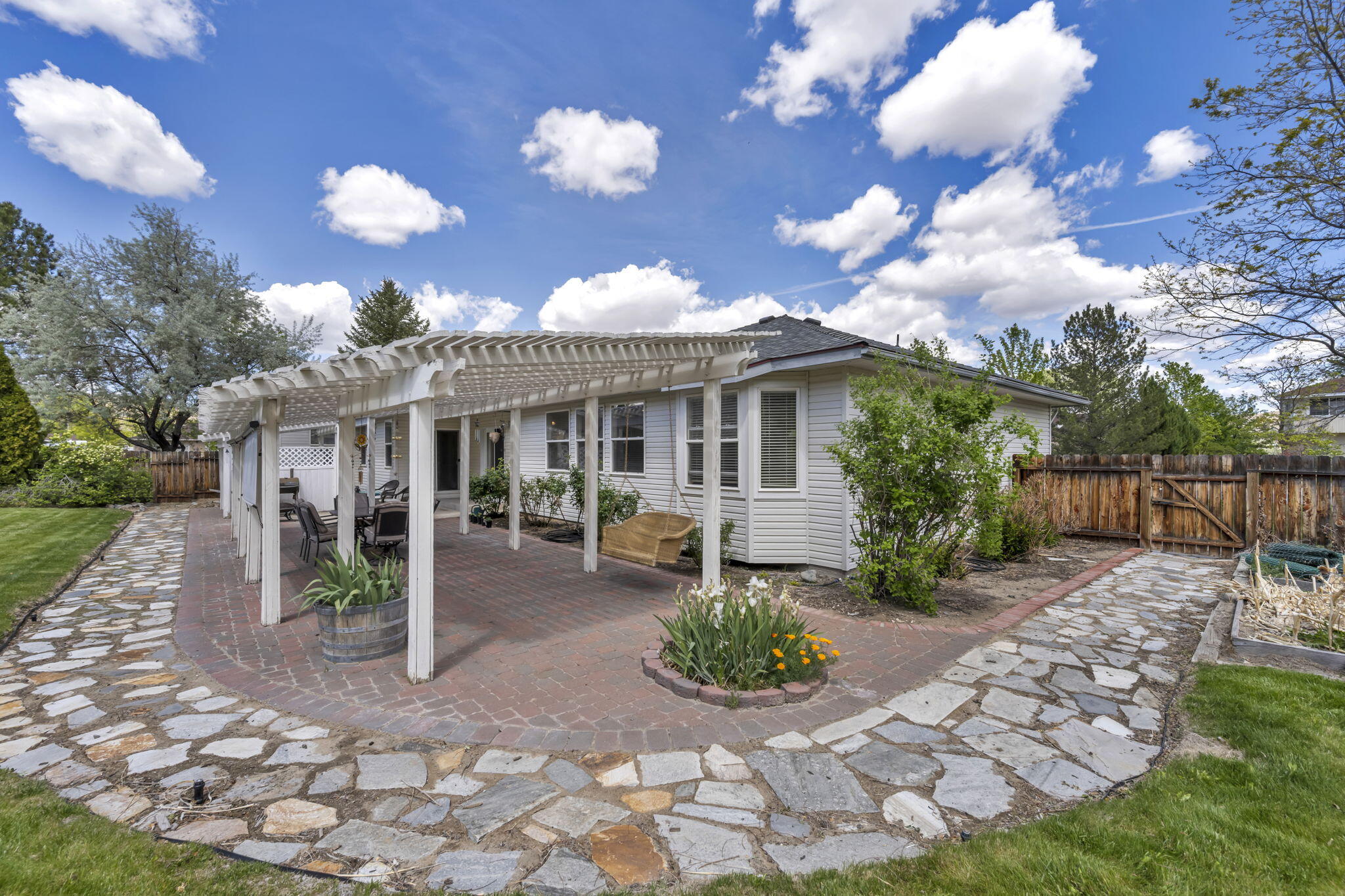 Carson City, Nevada 89701, United States, 3 Bedrooms Bedrooms, ,3 BathroomsBathrooms,Residential,Active,135116