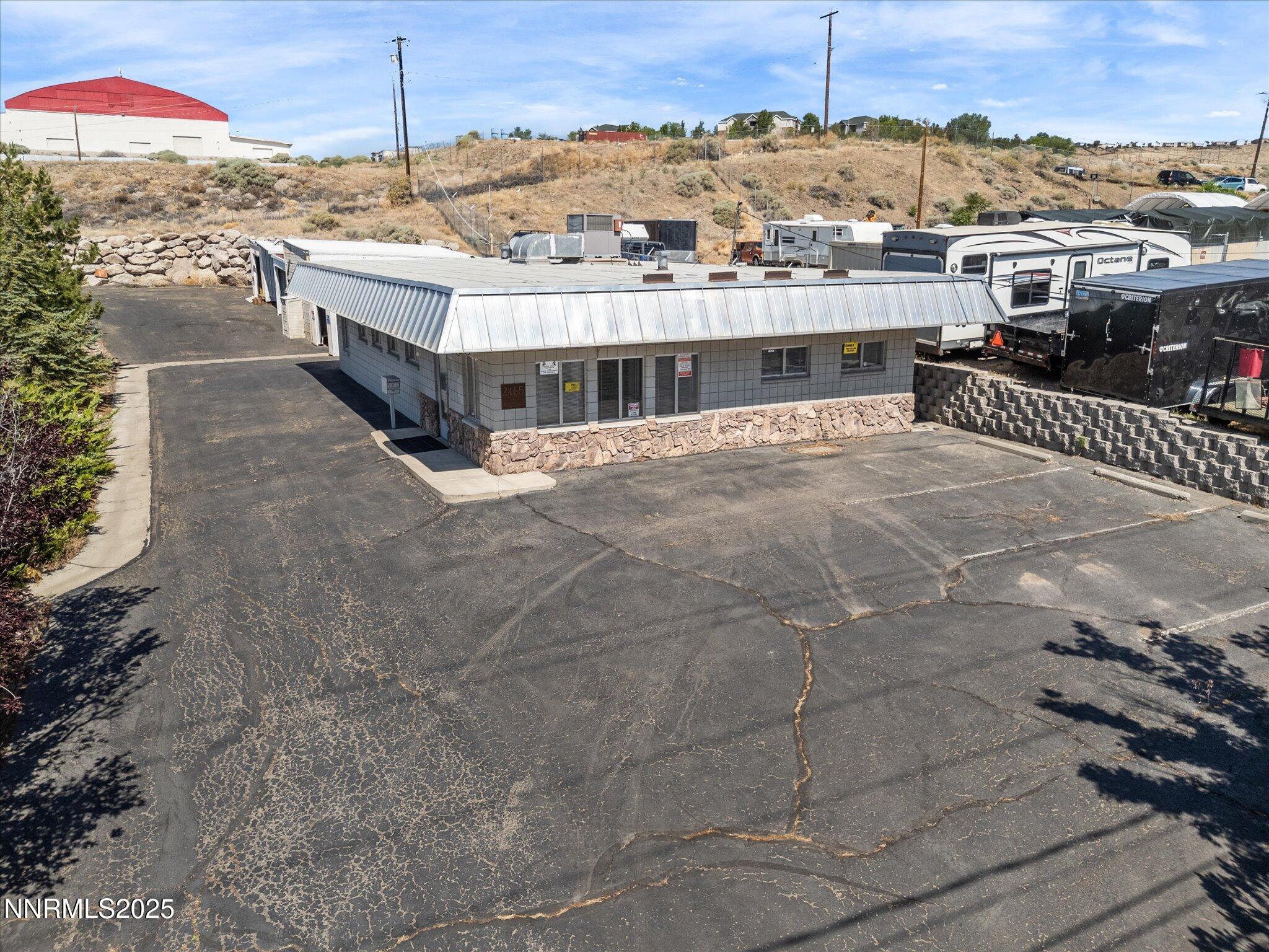 45-2465 Sutro St-144