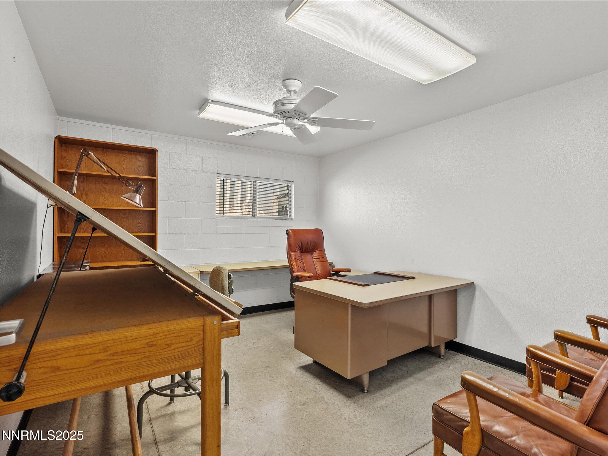 18-2465 Sutro St-117