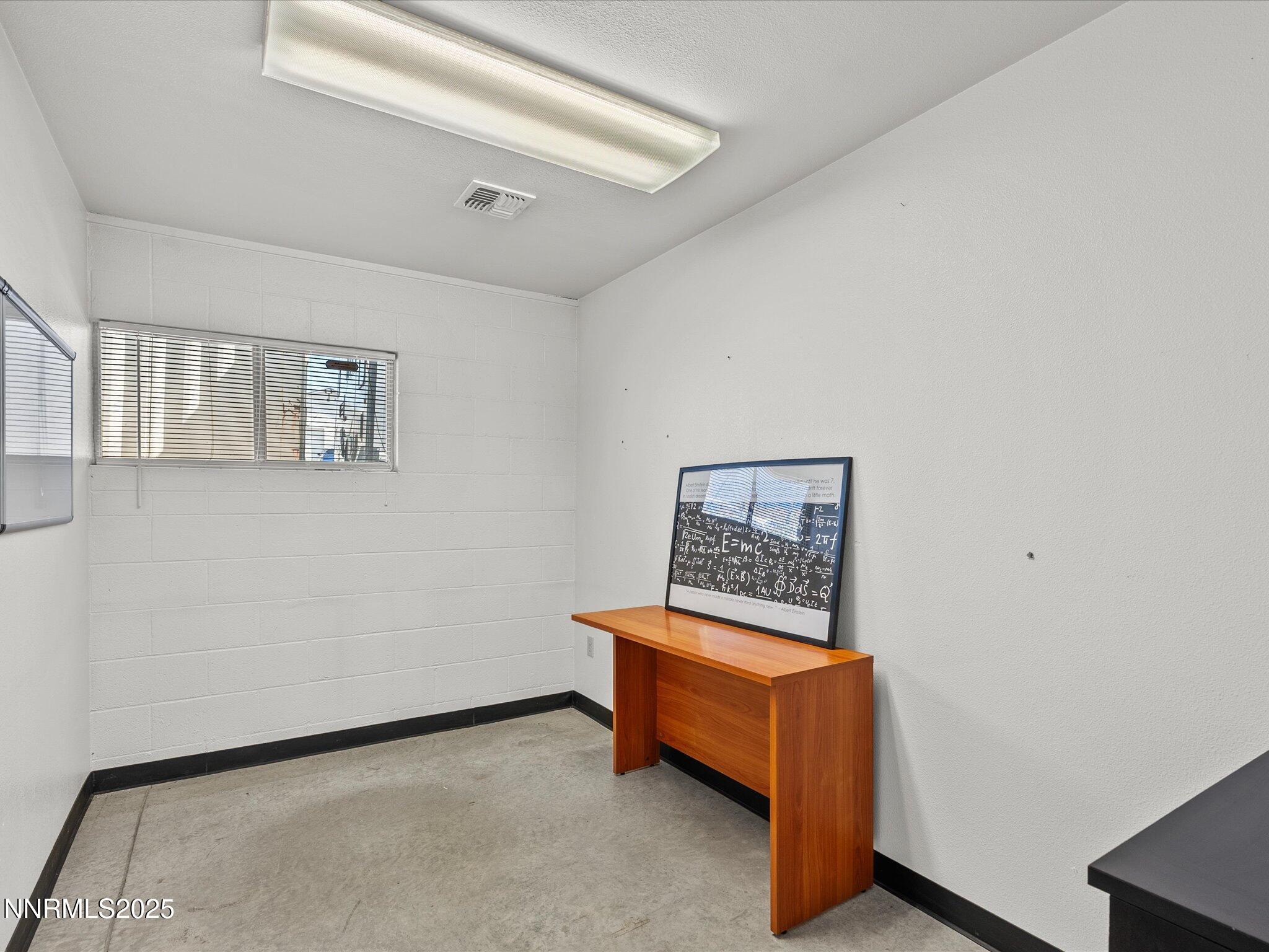 17-2465 Sutro St-116