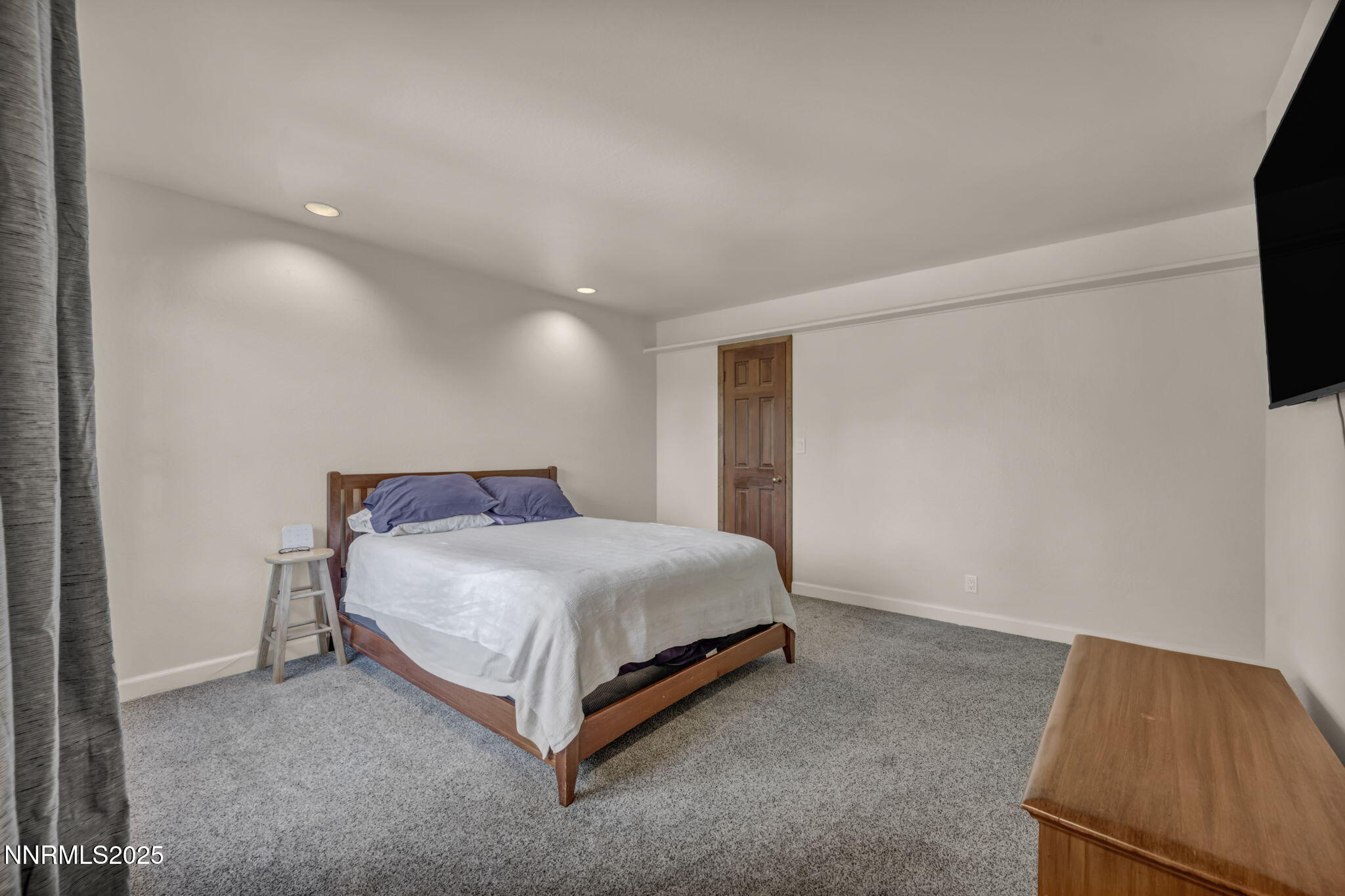 84-web-or-mls-4283-water-hole-rd